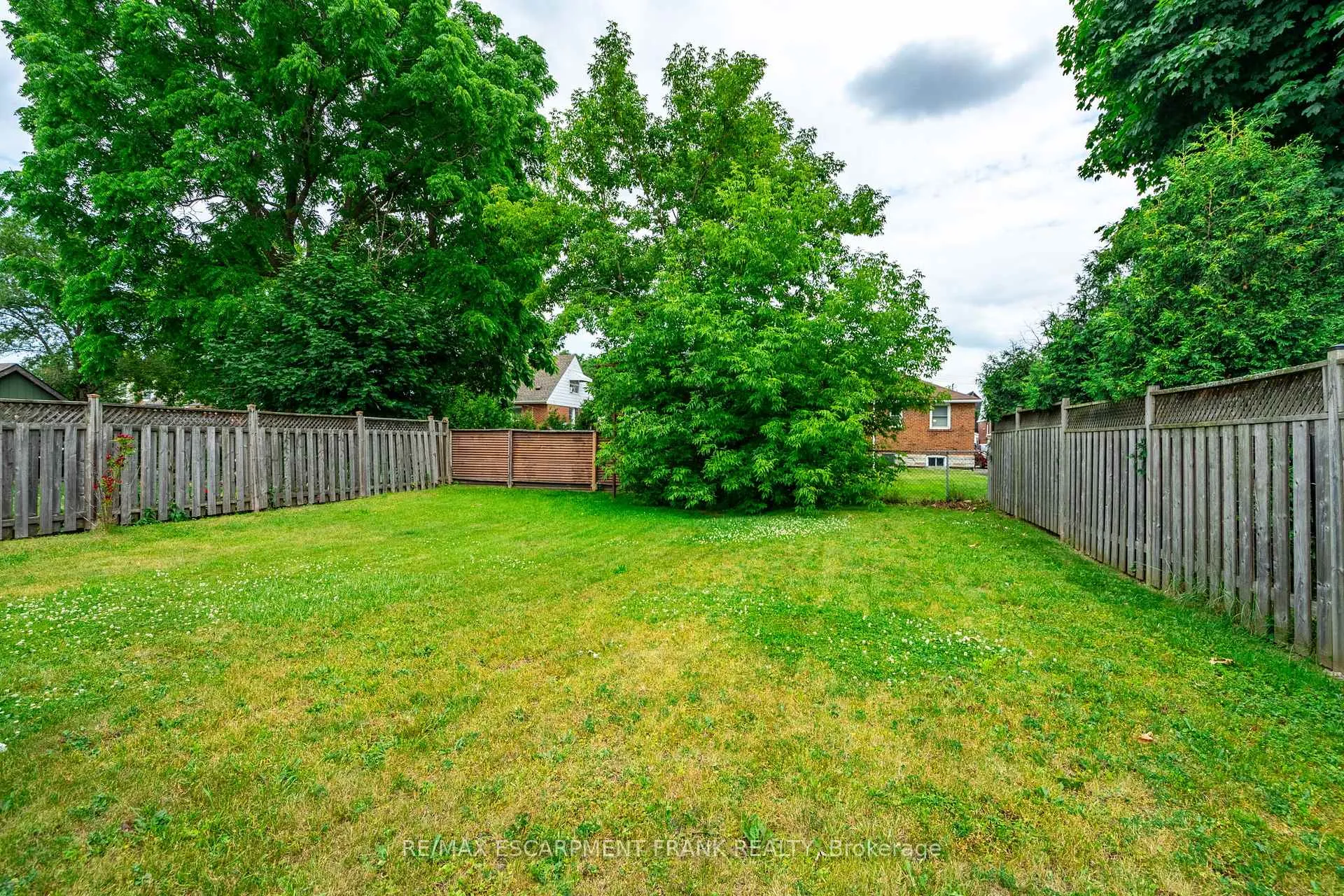 Photo 41 of 209 East 13TH Street, Hamilton, Inch Park — HOMEH