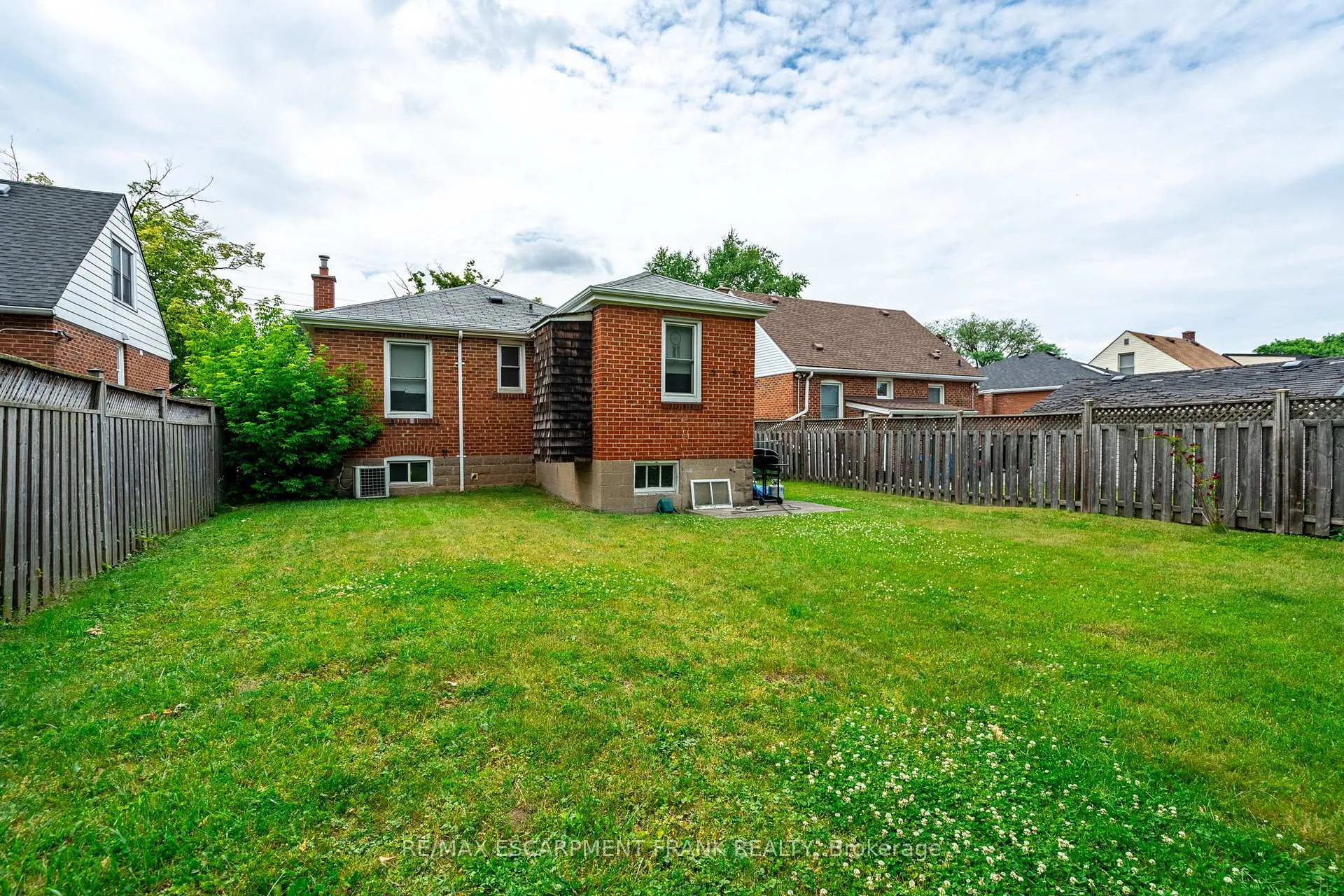 Photo 42 of 209 East 13TH Street, Hamilton, Inch Park — HOMEH