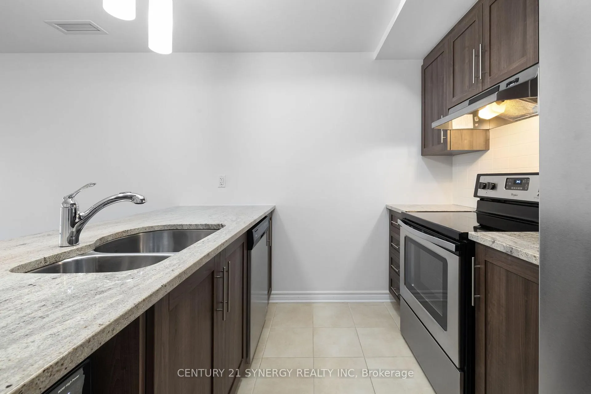 Photo 12 of Unit 414, 120 Prestige Circle, Ottawa, Chatelaine Village — HOMEH