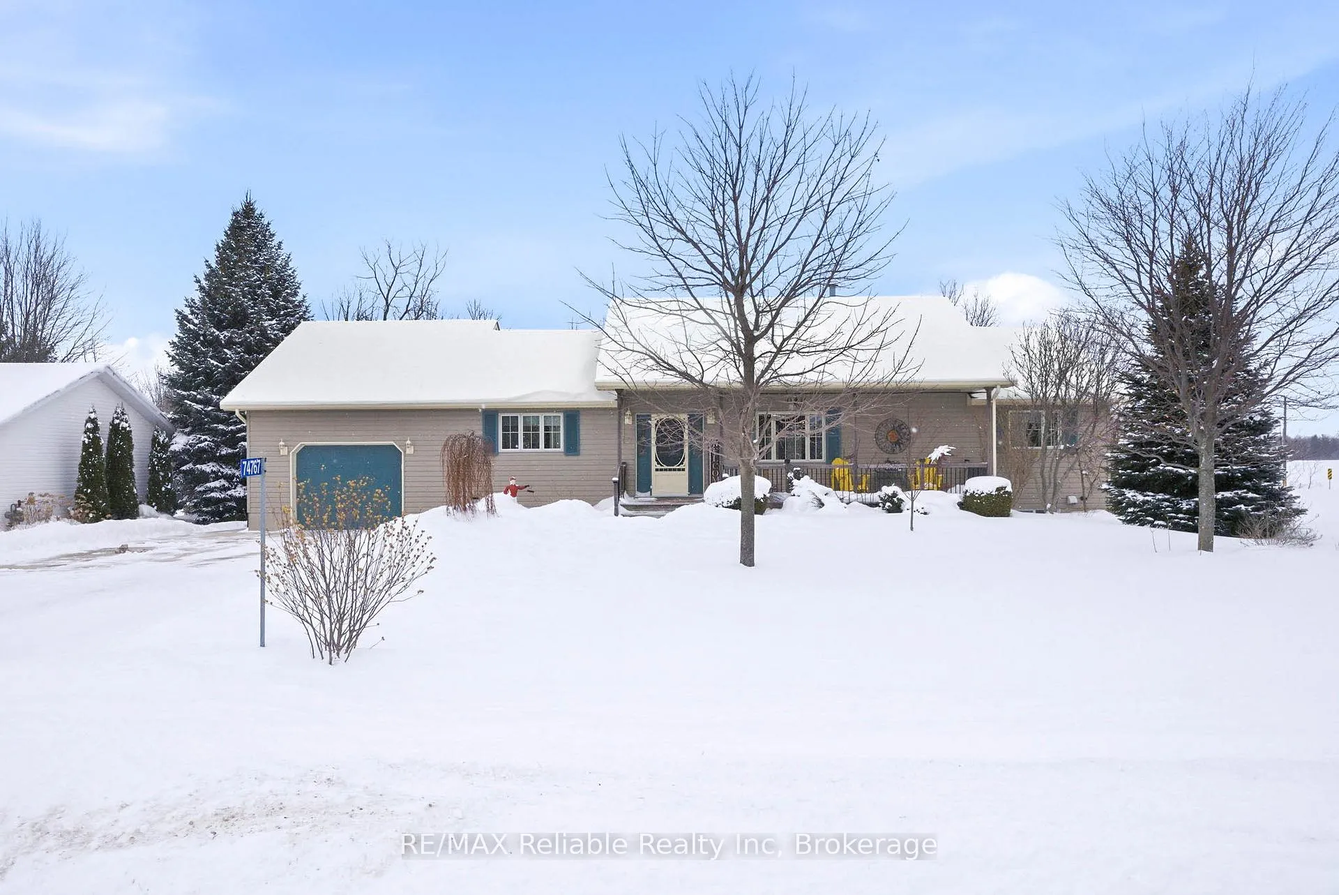 Photo 2 of 74767 Elm Crescent, Bluewater, Stanley — HOMEH