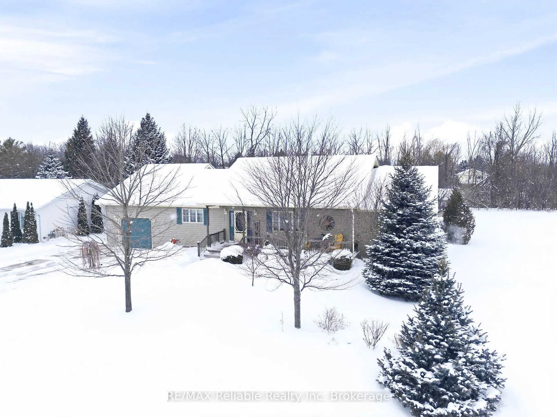Photo 3 of 74767 Elm Crescent, Bluewater, Stanley — HOMEH