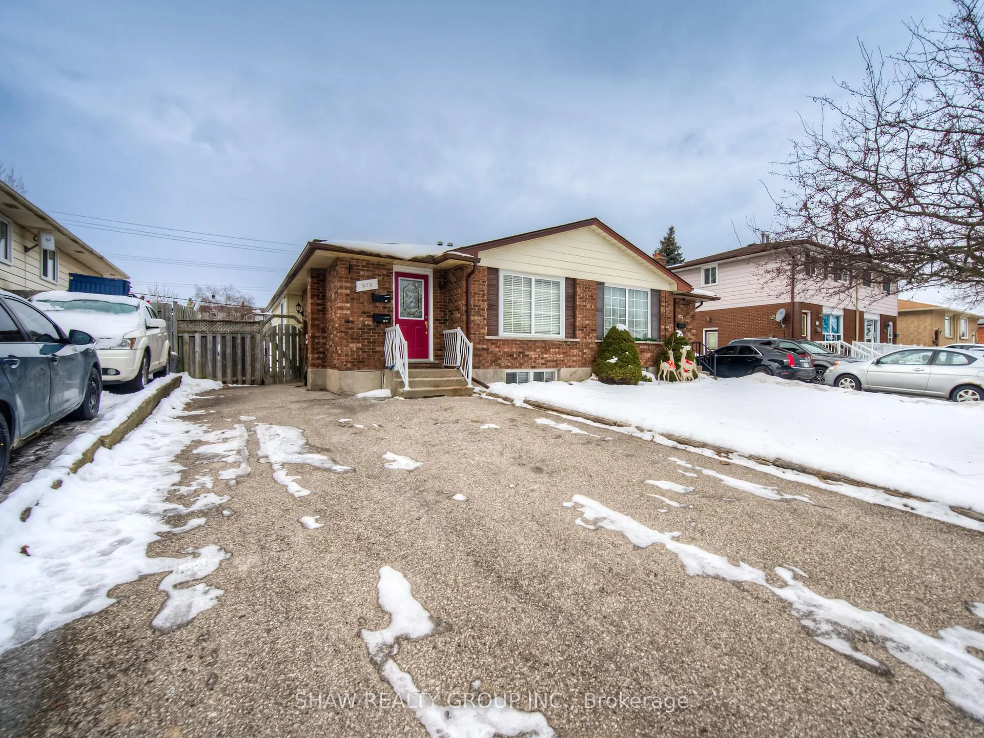 Photo 2 of 272 Bakersfield Drive, Cambridge — HOMEH