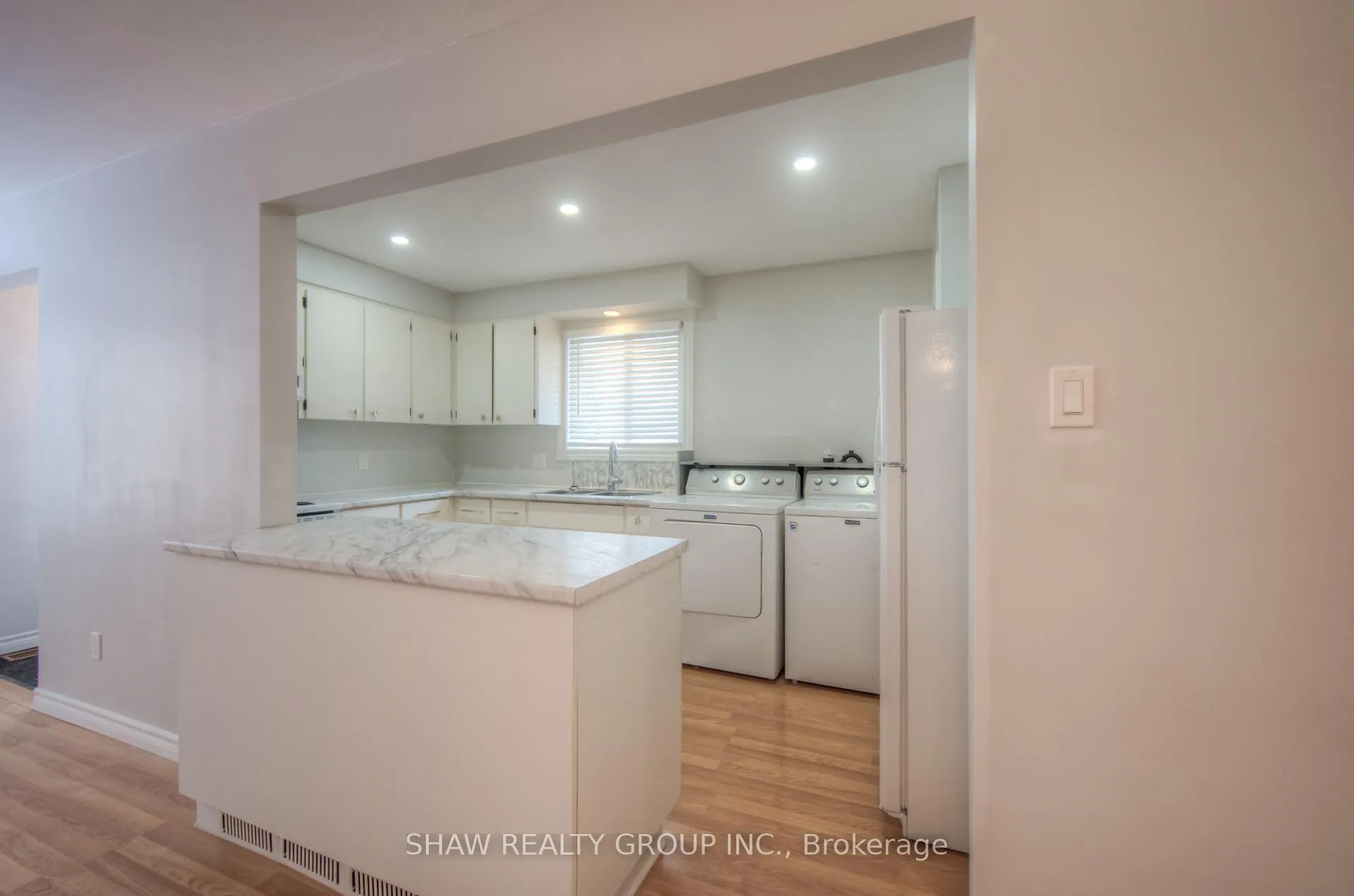 Photo 12 of 272 Bakersfield Drive, Cambridge — HOMEH