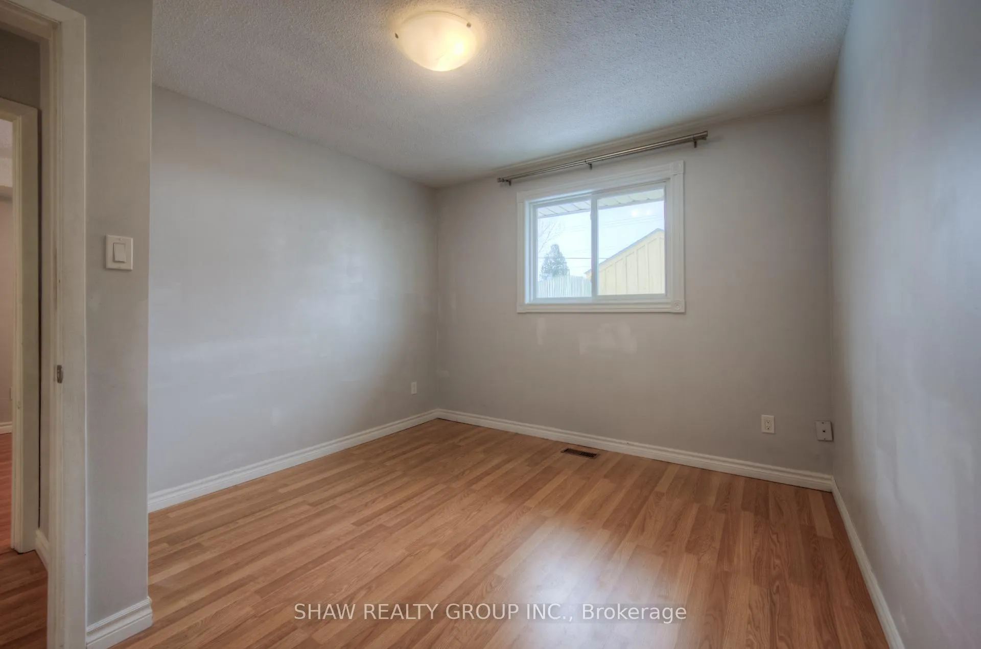 Photo 13 of 272 Bakersfield Drive, Cambridge — HOMEH