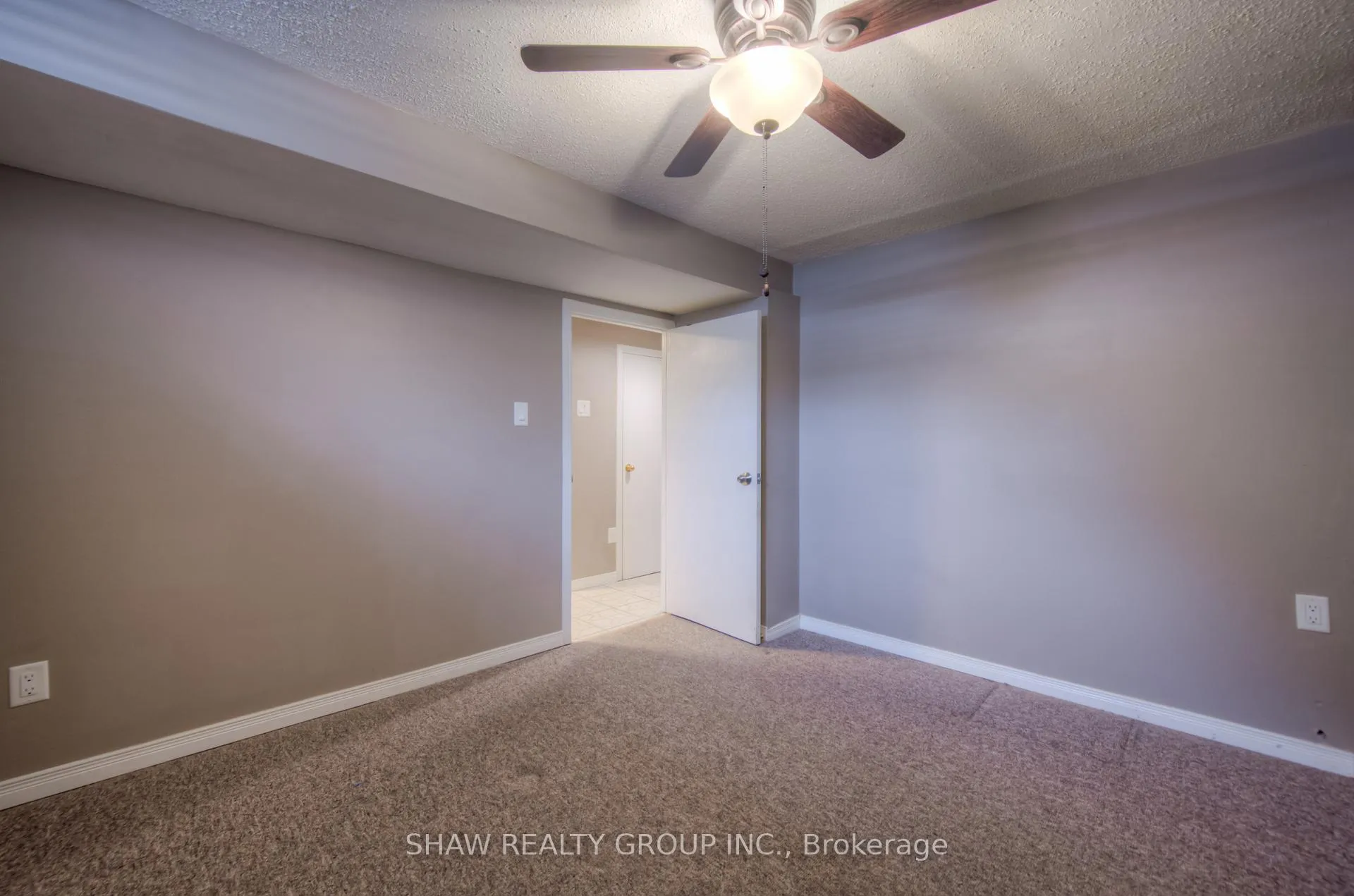 Photo 25 of 272 Bakersfield Drive, Cambridge — HOMEH