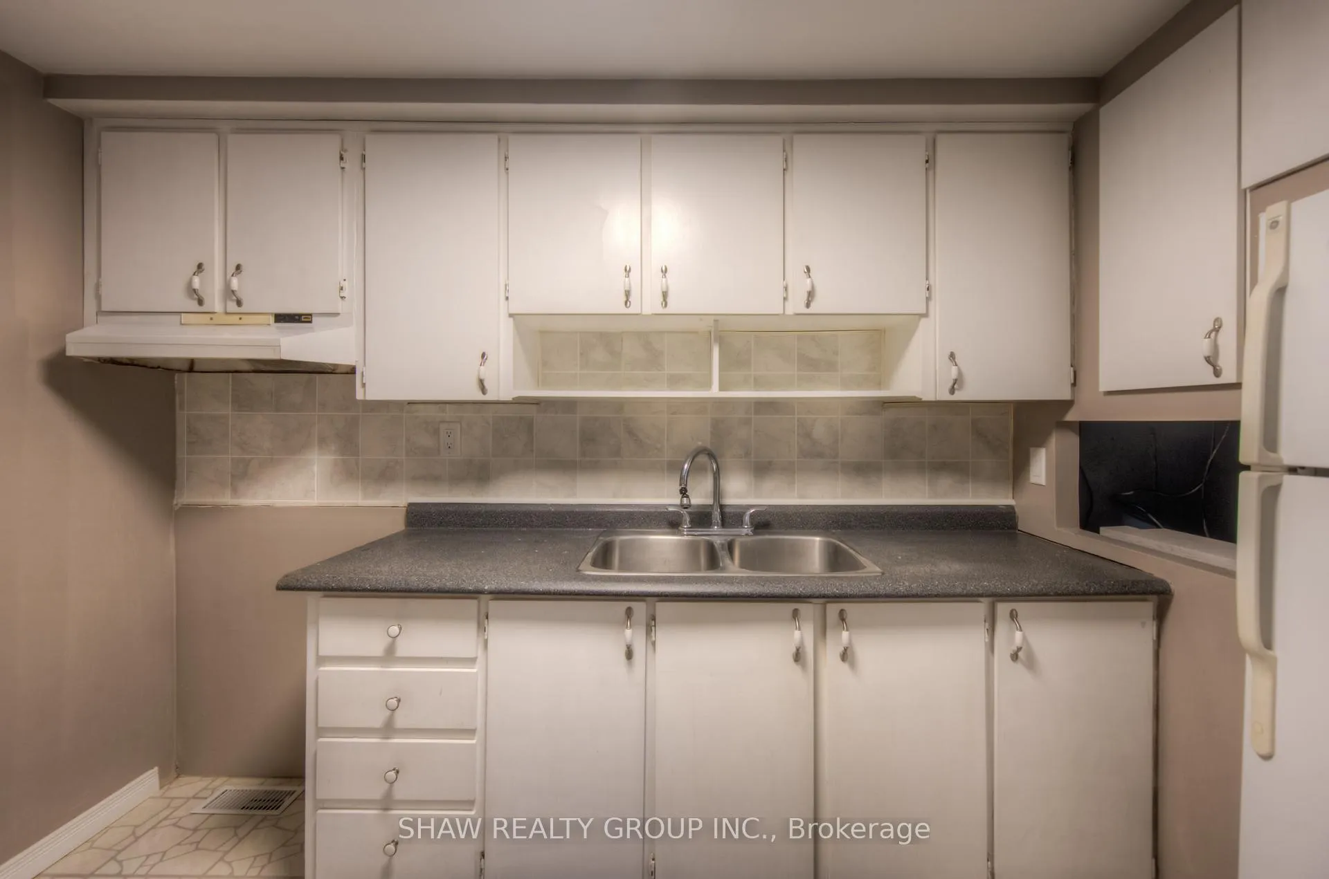Photo 27 of 272 Bakersfield Drive, Cambridge — HOMEH