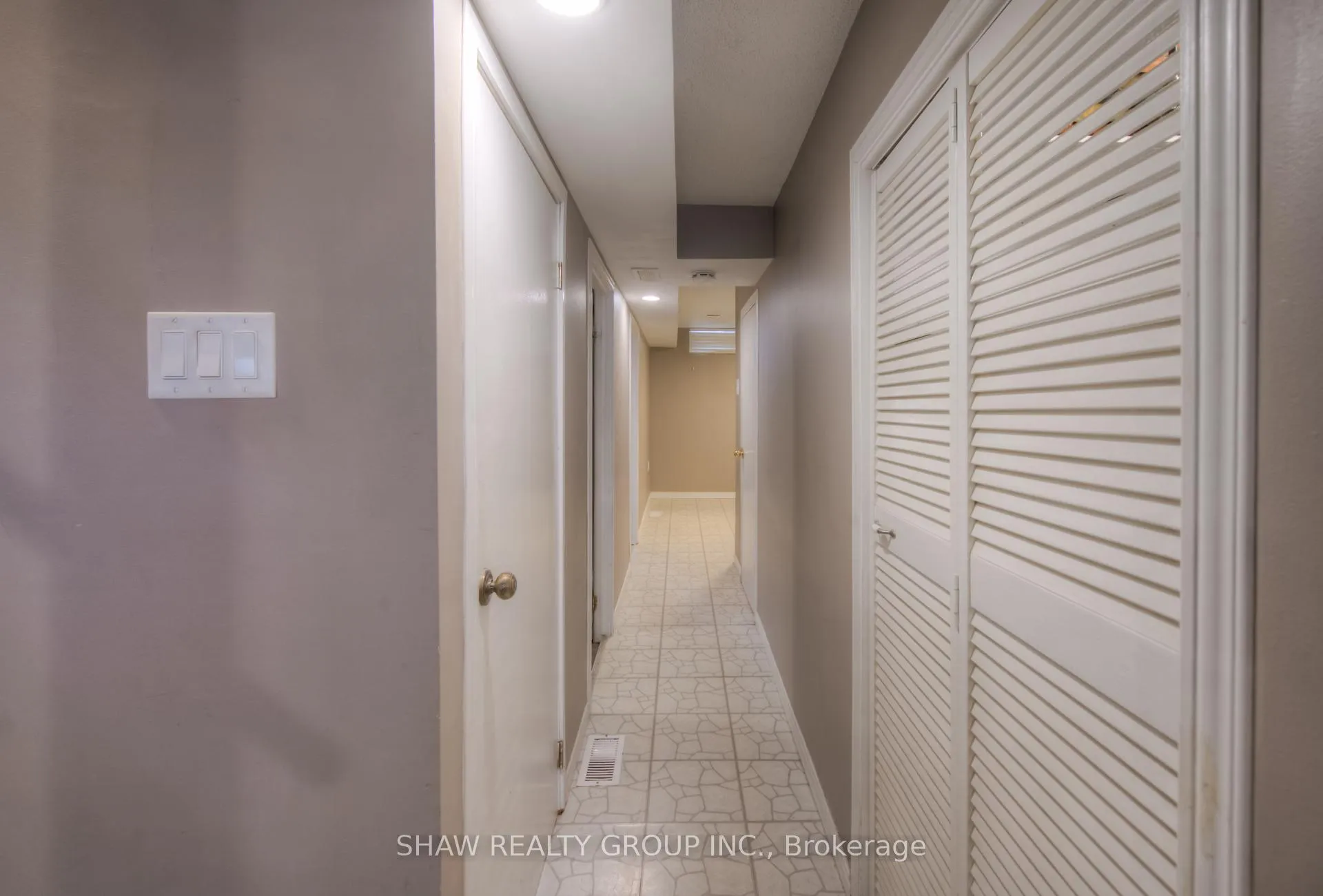 Photo 29 of 272 Bakersfield Drive, Cambridge — HOMEH