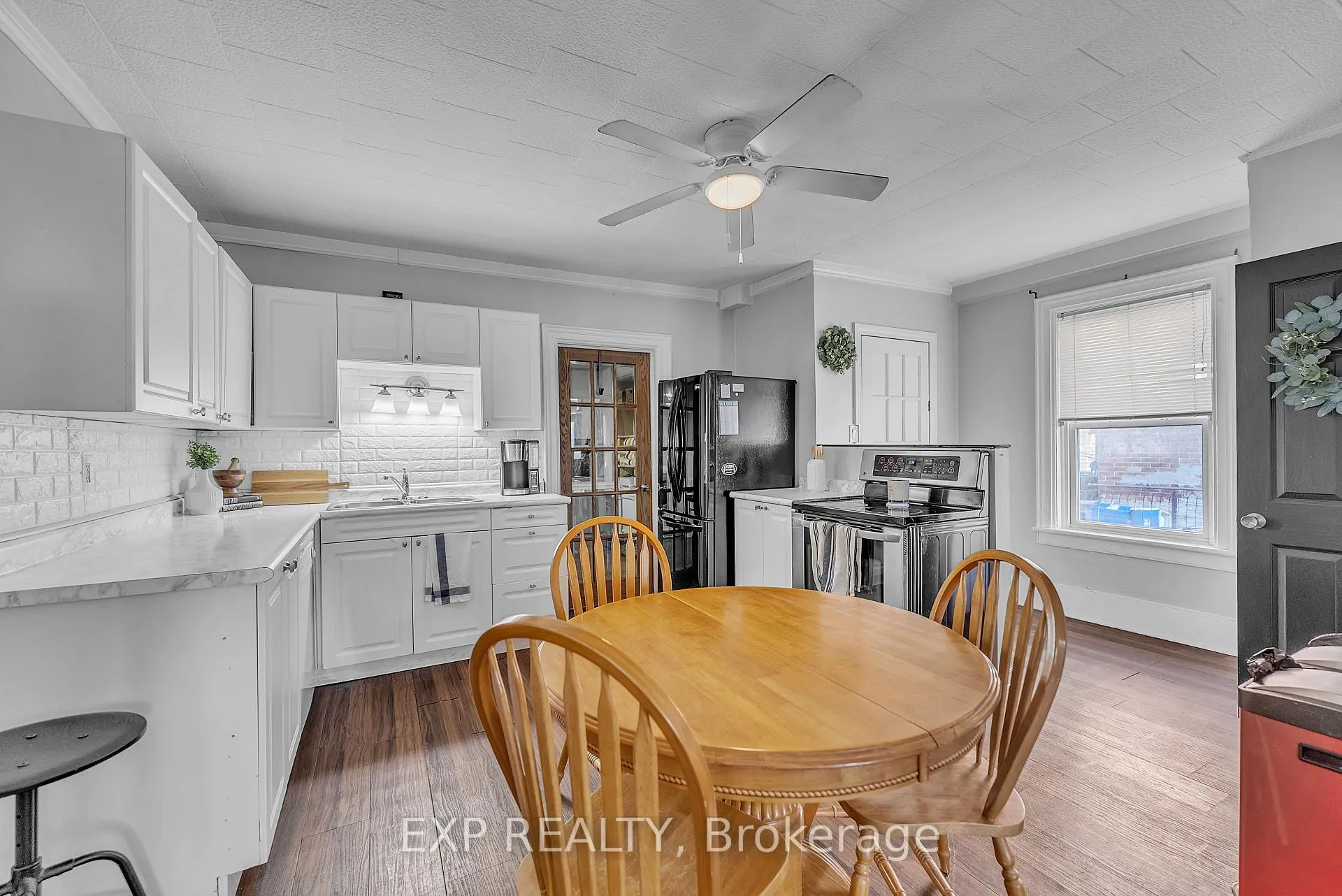 Photo 10 of 130 John Street S, Belleville, Belleville Ward — HOMEH