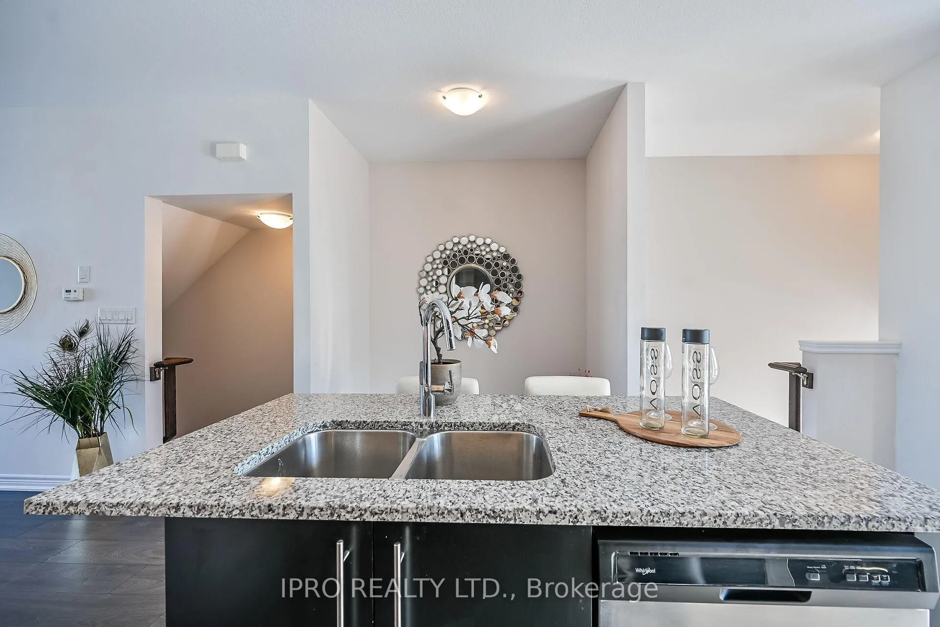 Photo 5 of Unit 103, 1890 Rymal Road, Hamilton, Hannon — HOMEH