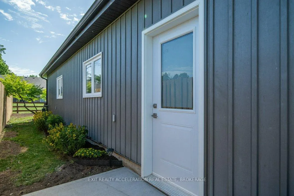 Photo 3 of 212 Green Street, Deseronto, Deseronto (Town) — HOMEH