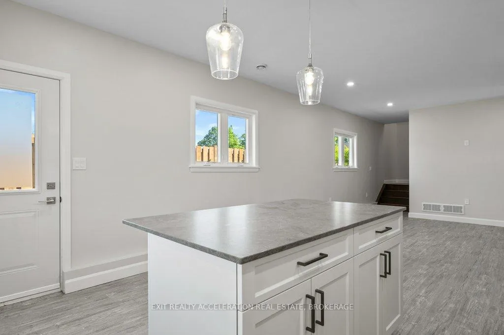 Photo 9 of 212 Green Street, Deseronto, Deseronto (Town) — HOMEH