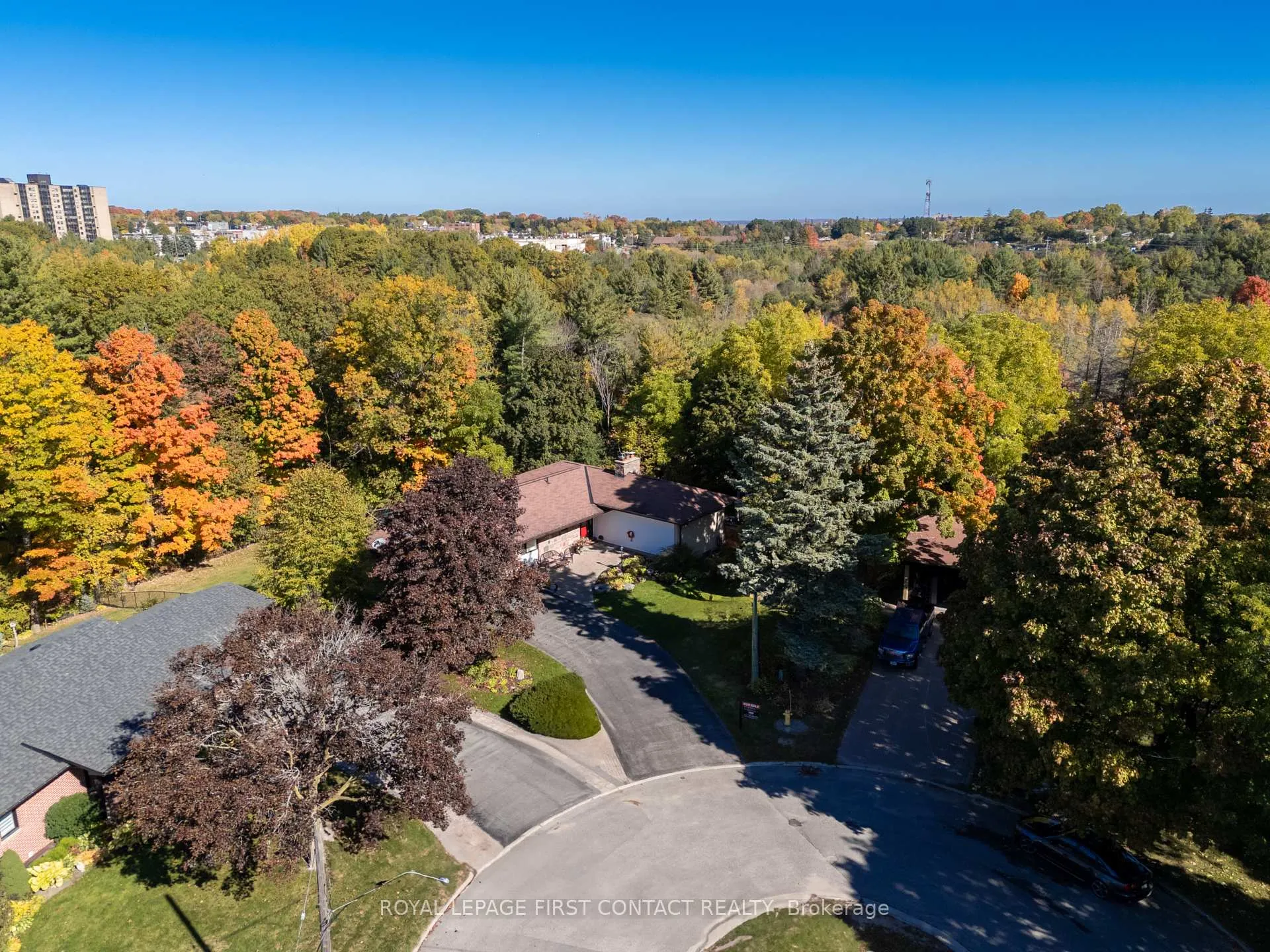 Photo 1 of 4 Brookdale Drive, Barrie, Sunnidale — HOMEH