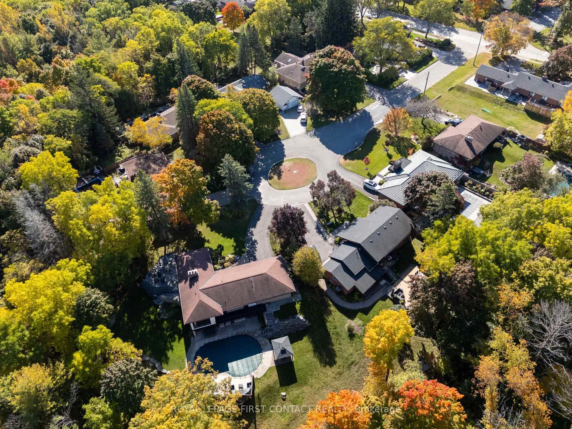 Photo 4 of 4 Brookdale Drive, Barrie, Sunnidale — HOMEH