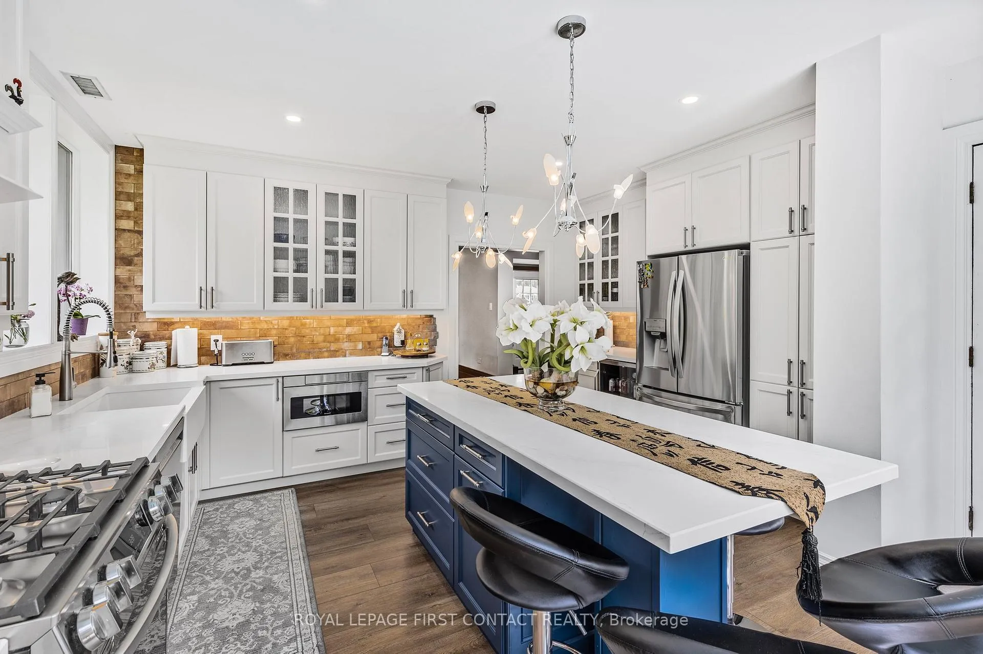 Photo 16 of 4 Brookdale Drive, Barrie, Sunnidale — HOMEH