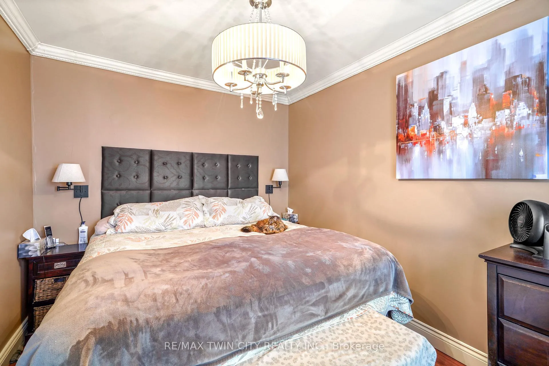 Photo 16 of 59 East Bend Avenue N, Hamilton, Crown Point — HOMEH