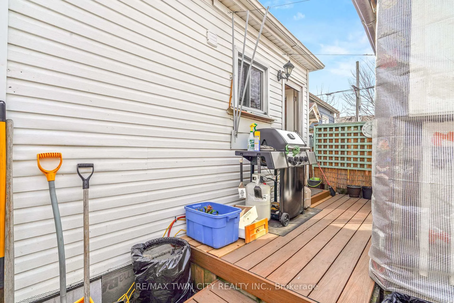 Photo 25 of 59 East Bend Avenue N, Hamilton, Crown Point — HOMEH