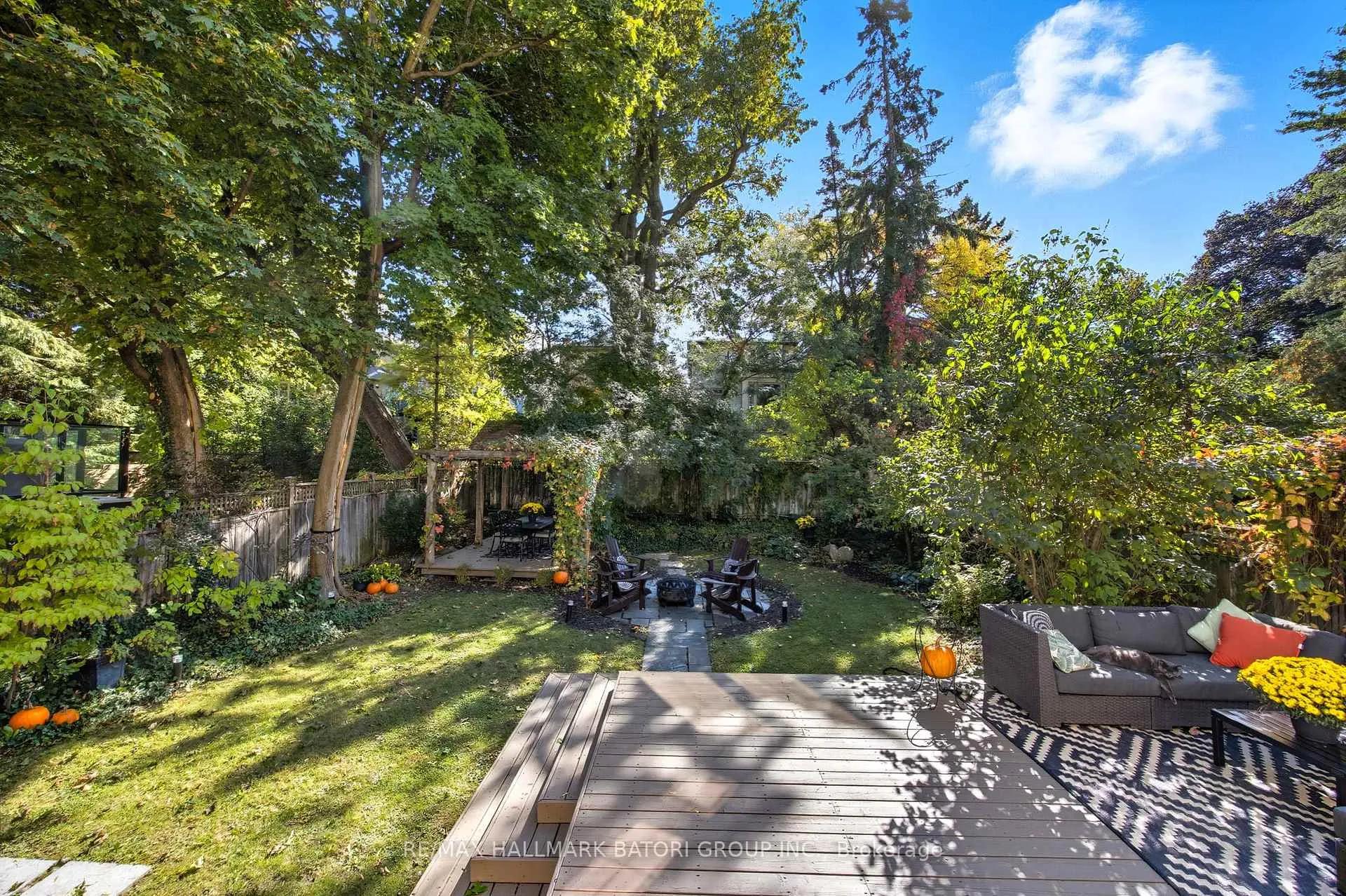 Photo 24 of 543 St Clements Avenue, Toronto, Forest Hill North — HOMEH