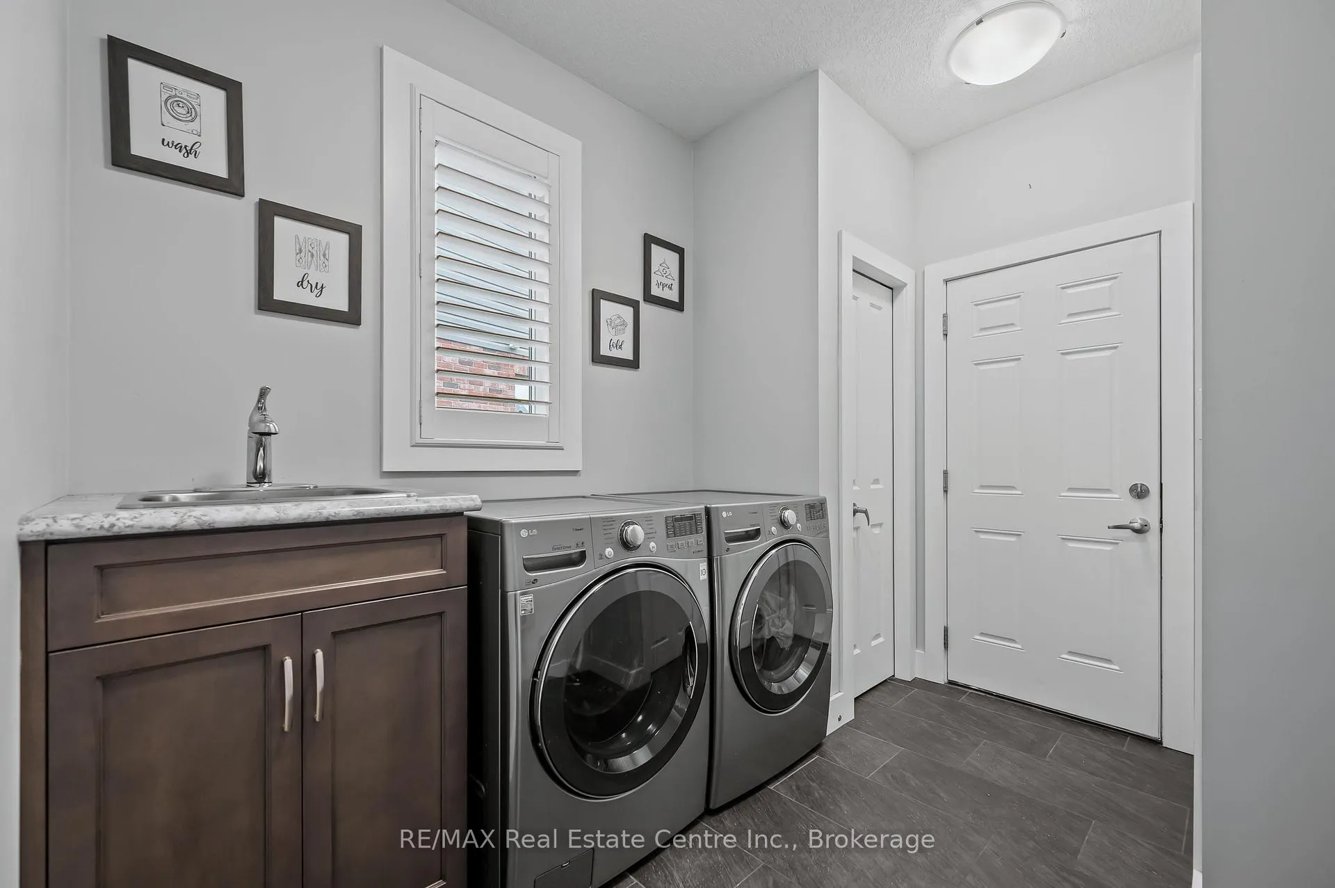 Photo 19 of 50 Eden Oak Trail, Kitchener — HOMEH