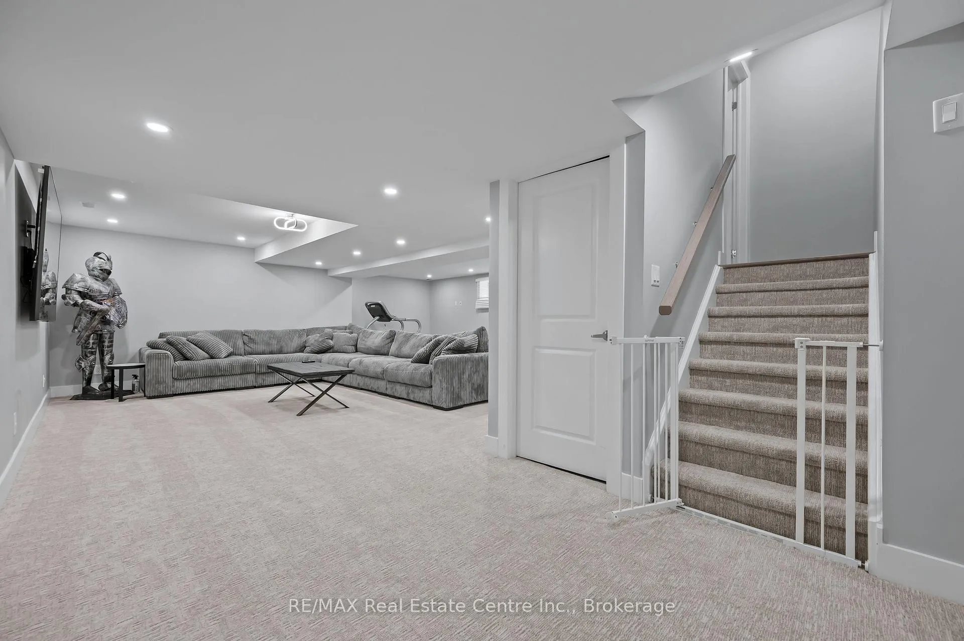 Photo 34 of 50 Eden Oak Trail, Kitchener — HOMEH