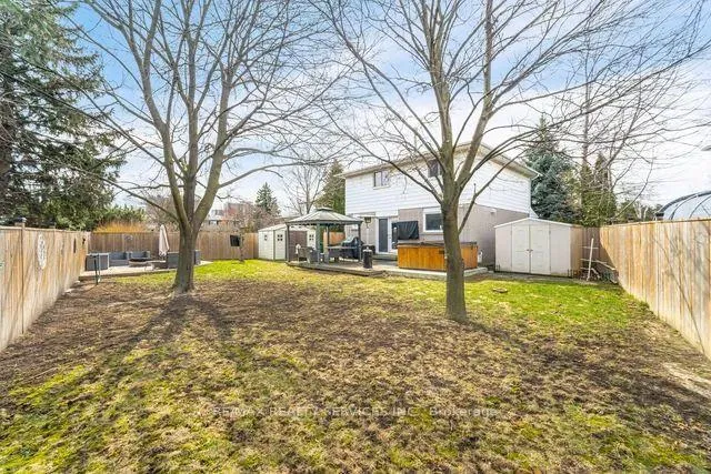 Photo 34 of 4 Pacer Court, Brampton, Brampton South — HOMEH