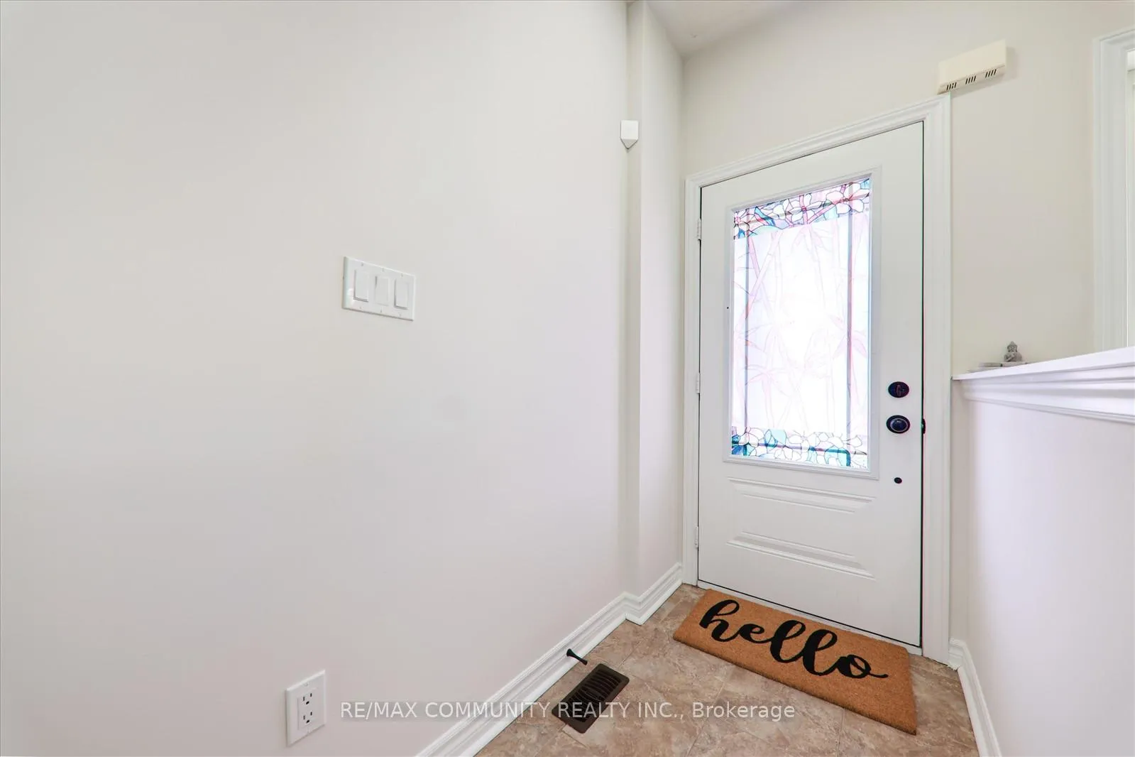 Photo 5 of 25 Mantz Crescent, Whitby, Taunton North — HOMEH