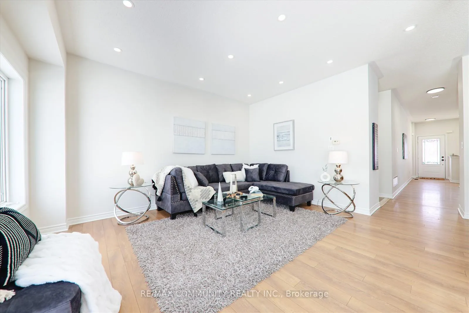 Photo 11 of 25 Mantz Crescent, Whitby, Taunton North — HOMEH