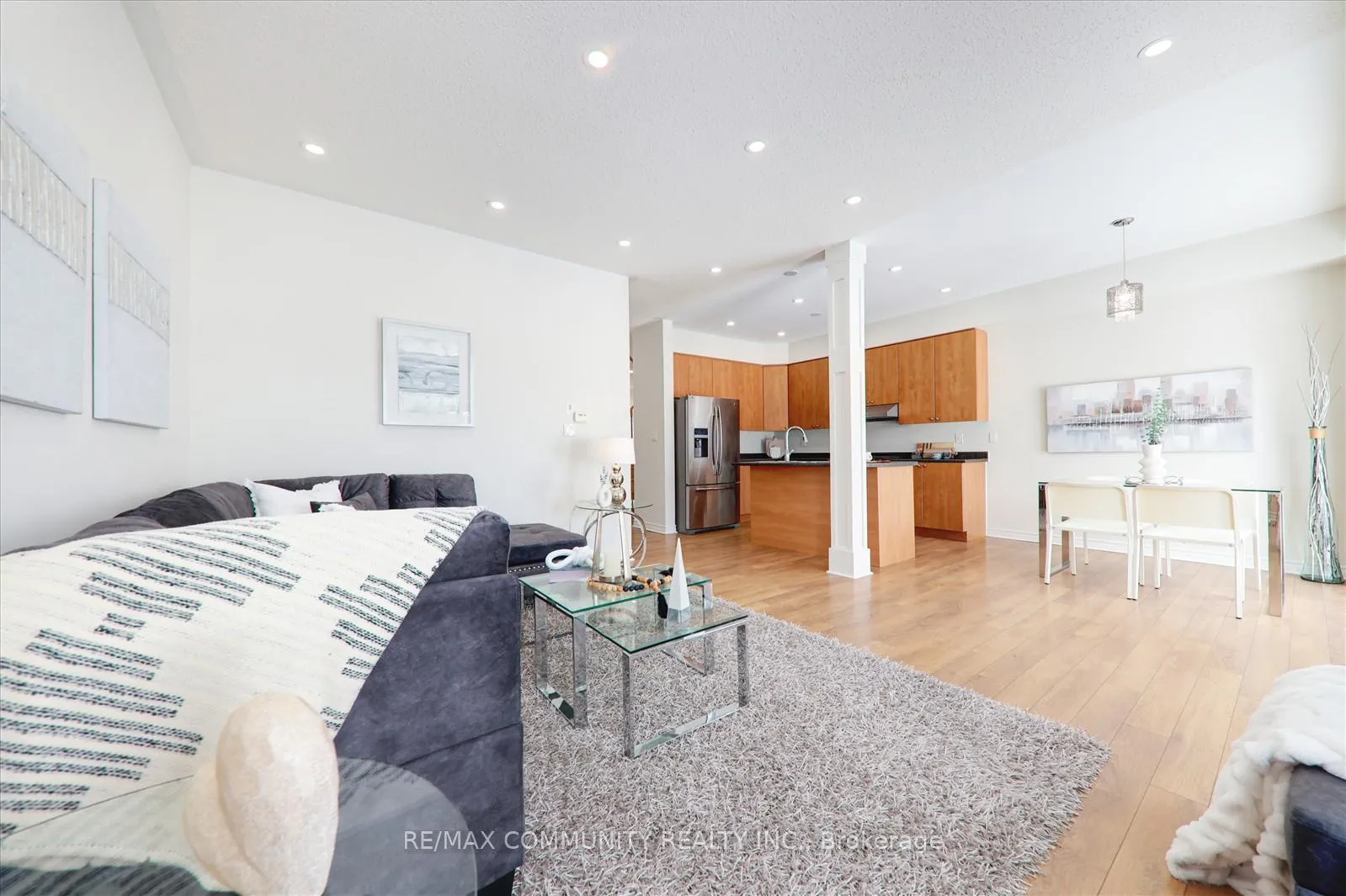 Photo 12 of 25 Mantz Crescent, Whitby, Taunton North — HOMEH