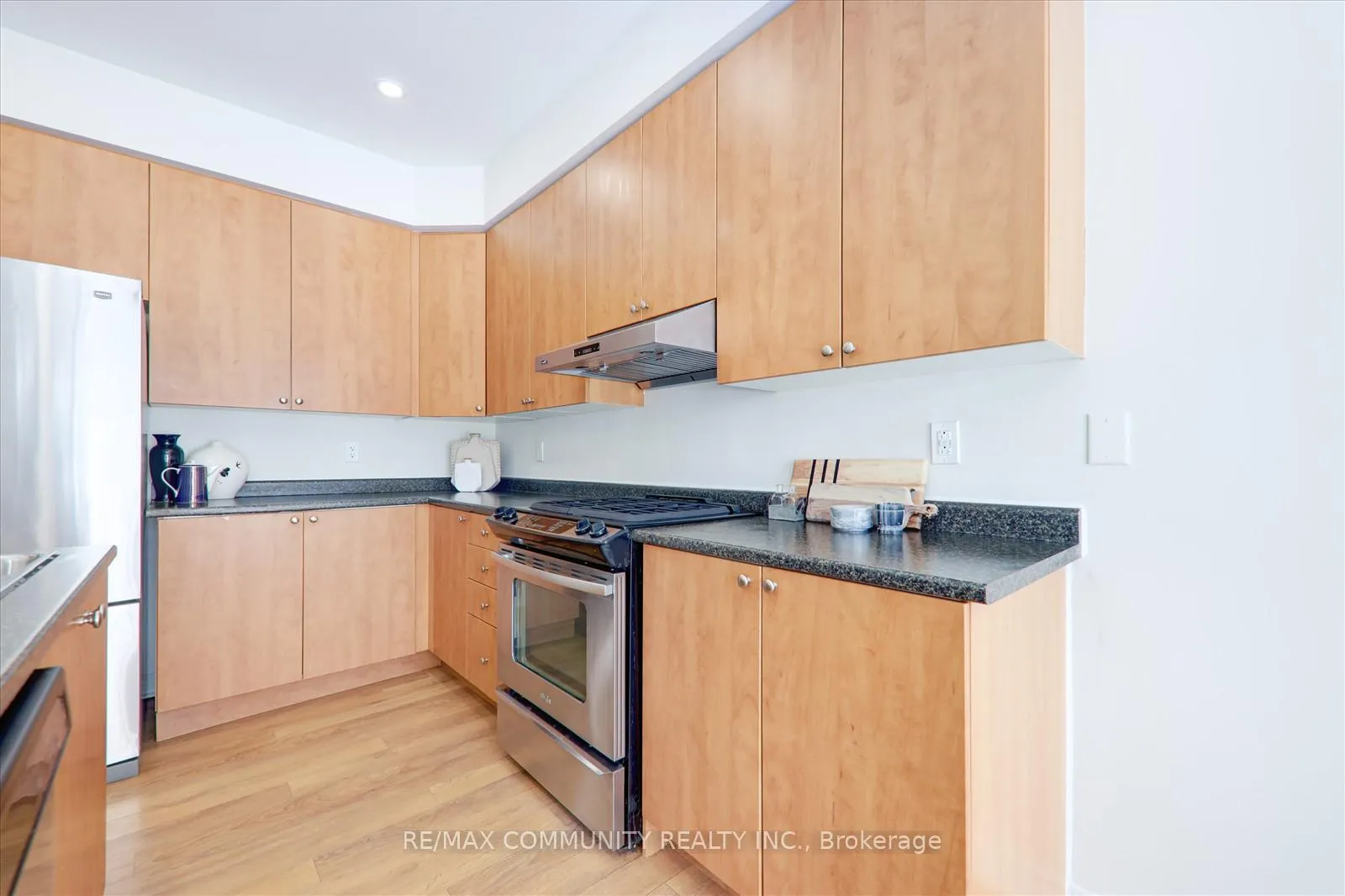 Photo 15 of 25 Mantz Crescent, Whitby, Taunton North — HOMEH