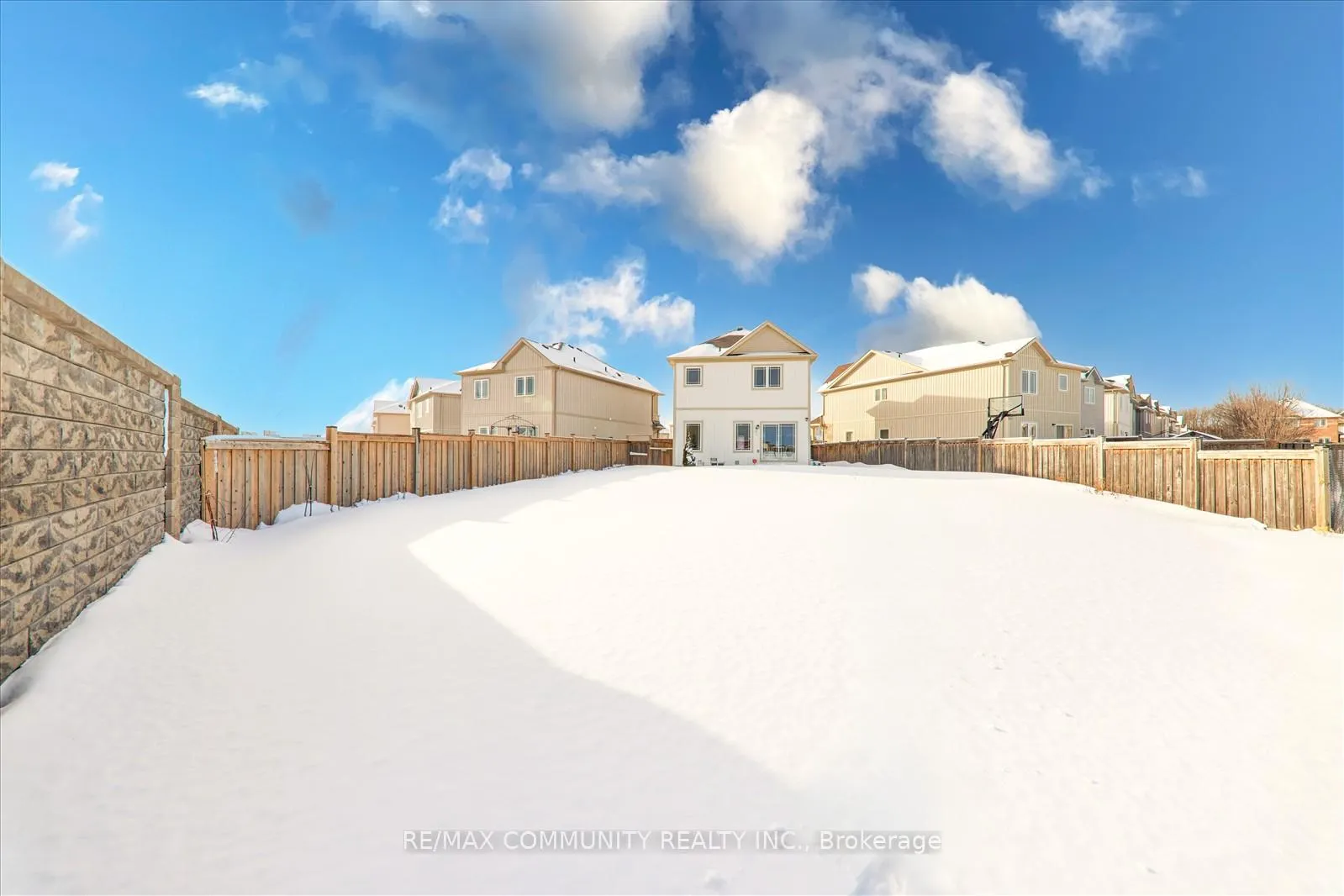 Photo 35 of 25 Mantz Crescent, Whitby, Taunton North — HOMEH