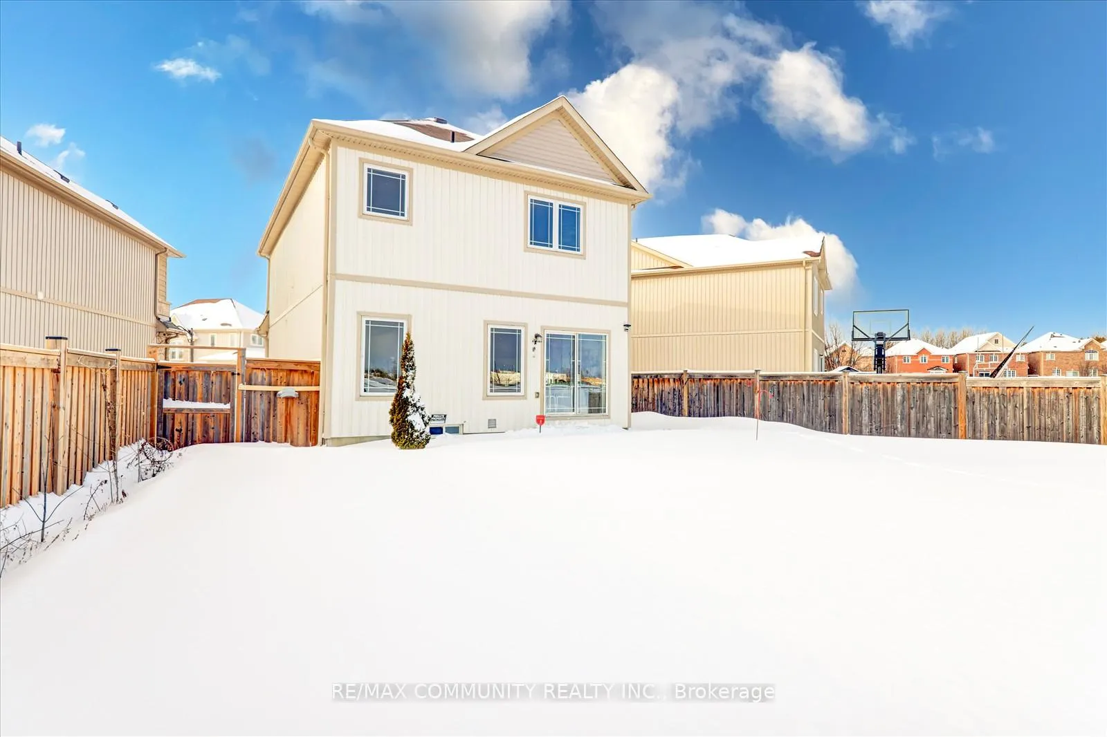 Photo 36 of 25 Mantz Crescent, Whitby, Taunton North — HOMEH