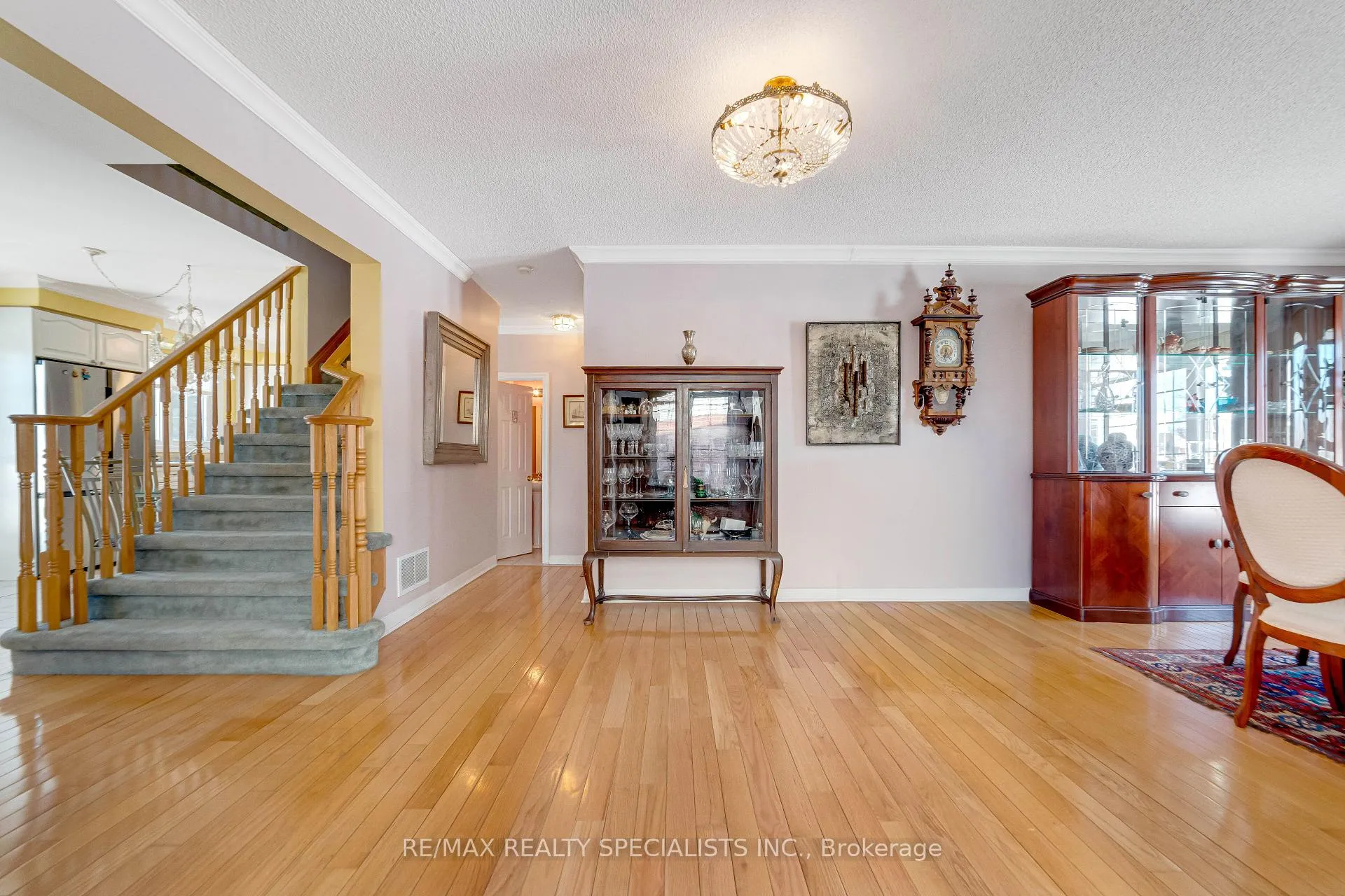 Photo 6 of 18 Sherbo Crescent, Brampton, Fletcher's Meadow — HOMEH