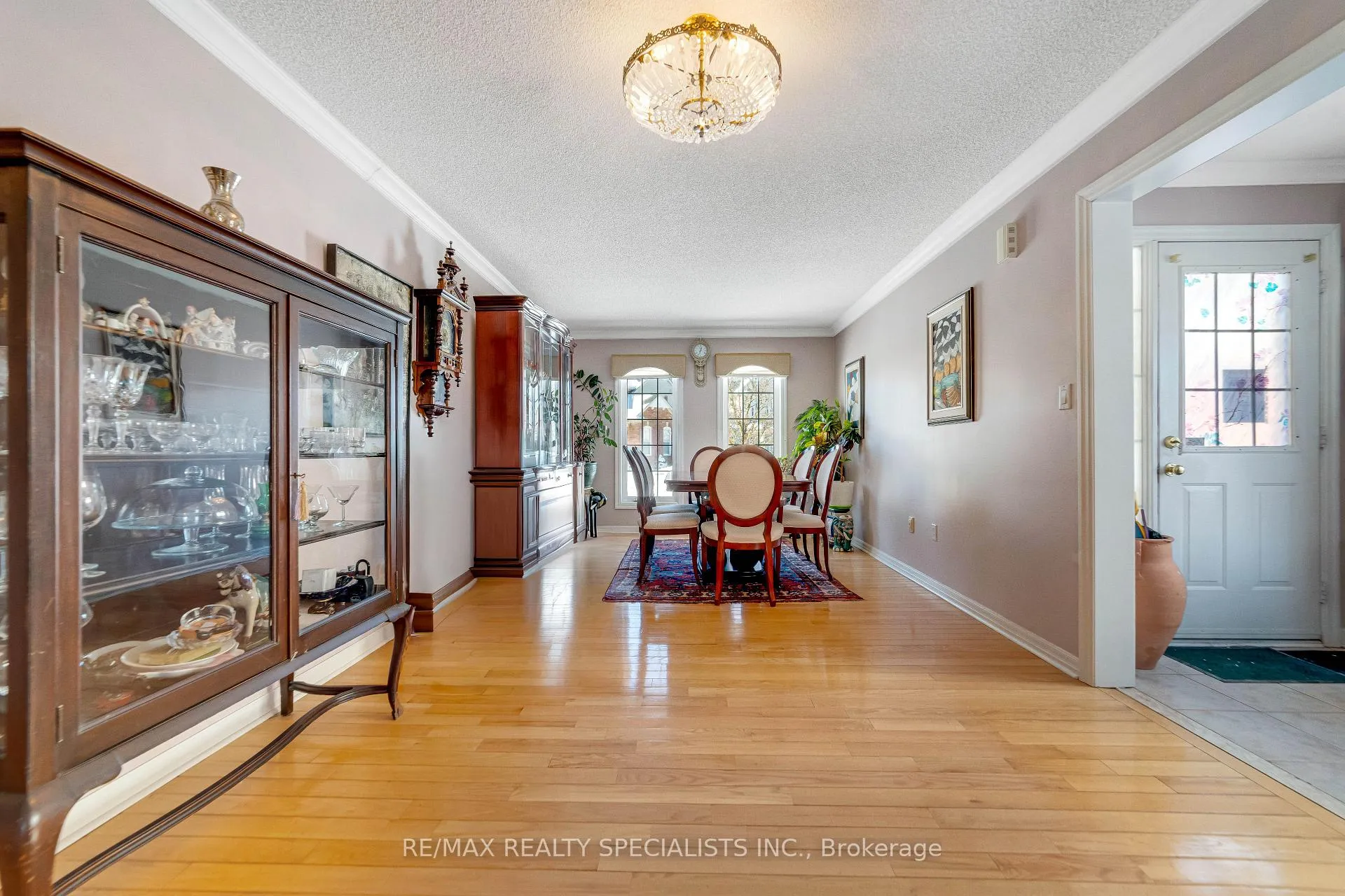 Photo 8 of 18 Sherbo Crescent, Brampton, Fletcher's Meadow — HOMEH
