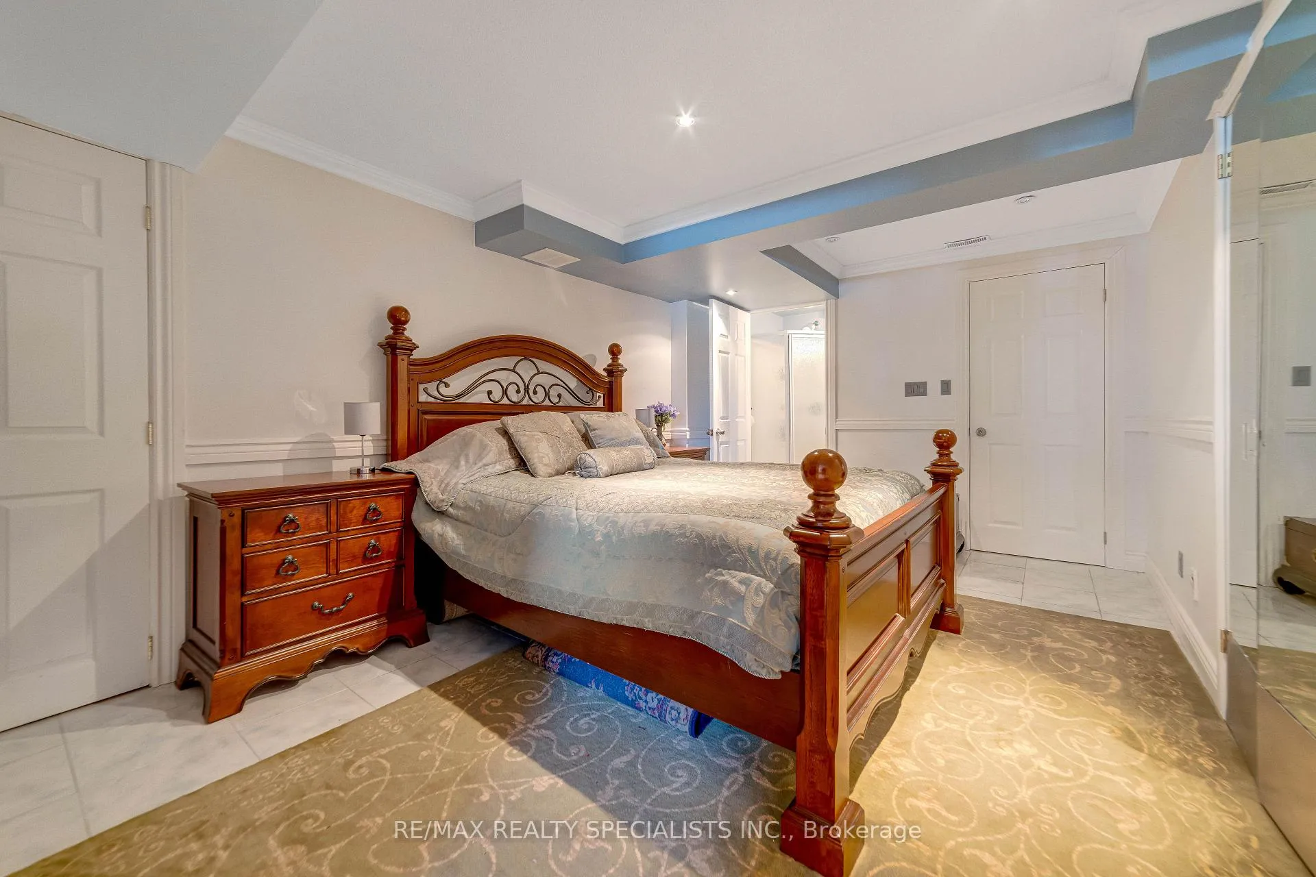 Photo 34 of 18 Sherbo Crescent, Brampton, Fletcher's Meadow — HOMEH