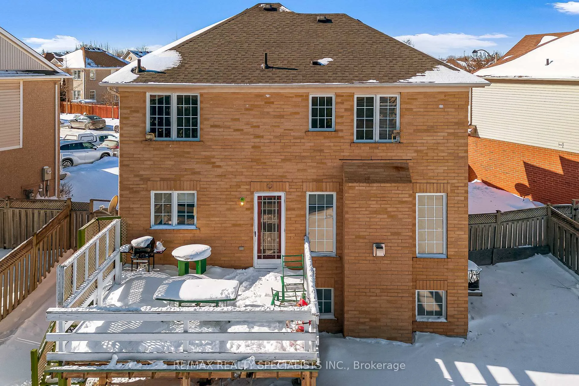 Photo 38 of 18 Sherbo Crescent, Brampton, Fletcher's Meadow — HOMEH