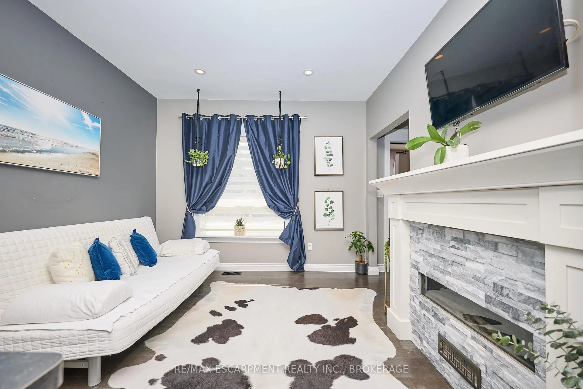 Photo 10 of 47 Lowell Avenue, St. Catharines, Downtown — HOMEH