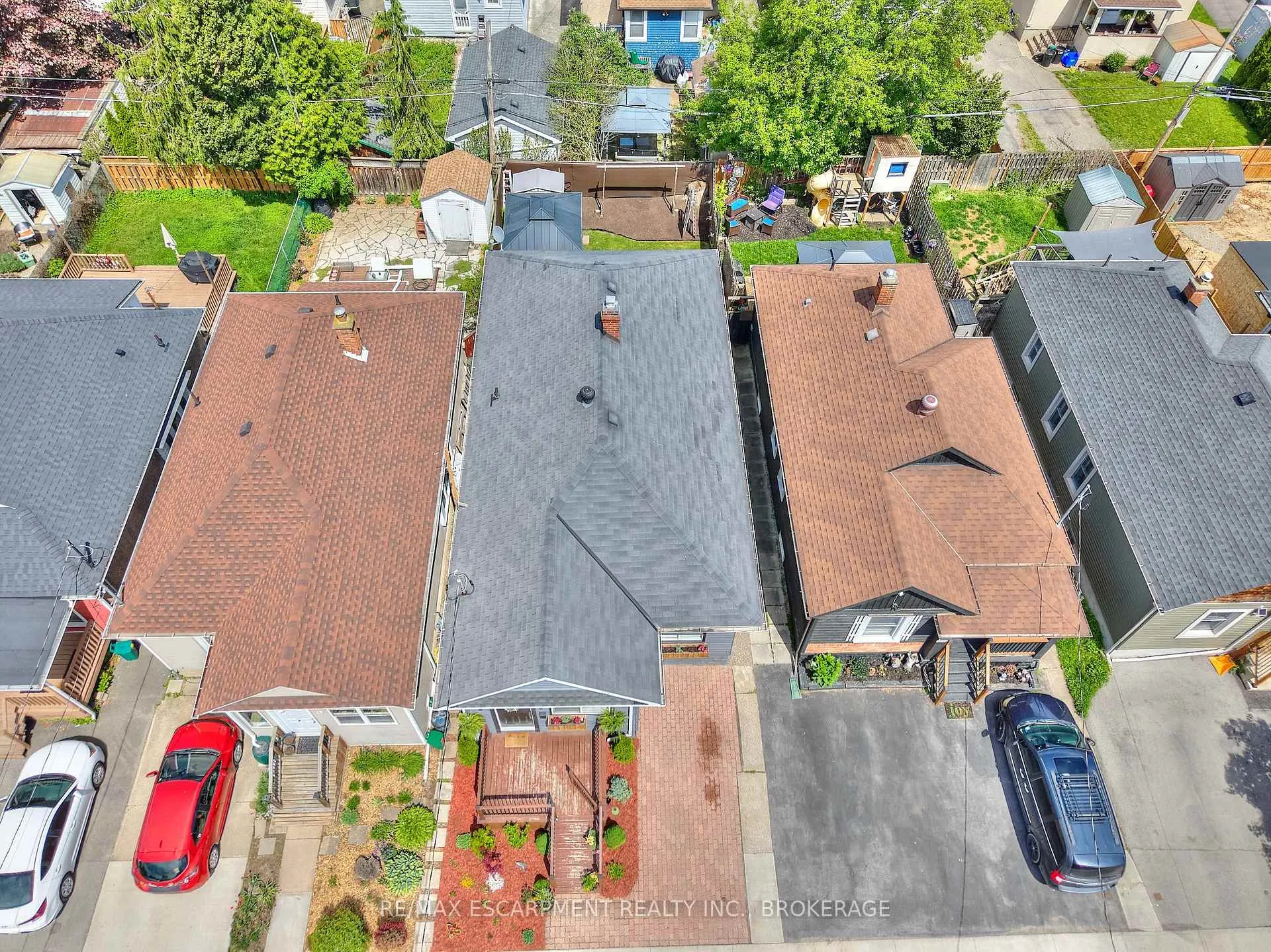 Photo 26 of 47 Lowell Avenue, St. Catharines, Downtown — HOMEH