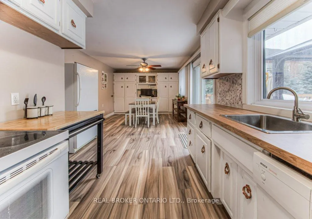 Photo 13 of 12 Snyder Avenue N, Woolwich — HOMEH