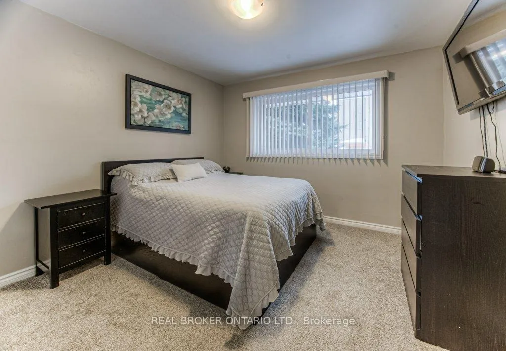 Photo 16 of 12 Snyder Avenue N, Woolwich — HOMEH