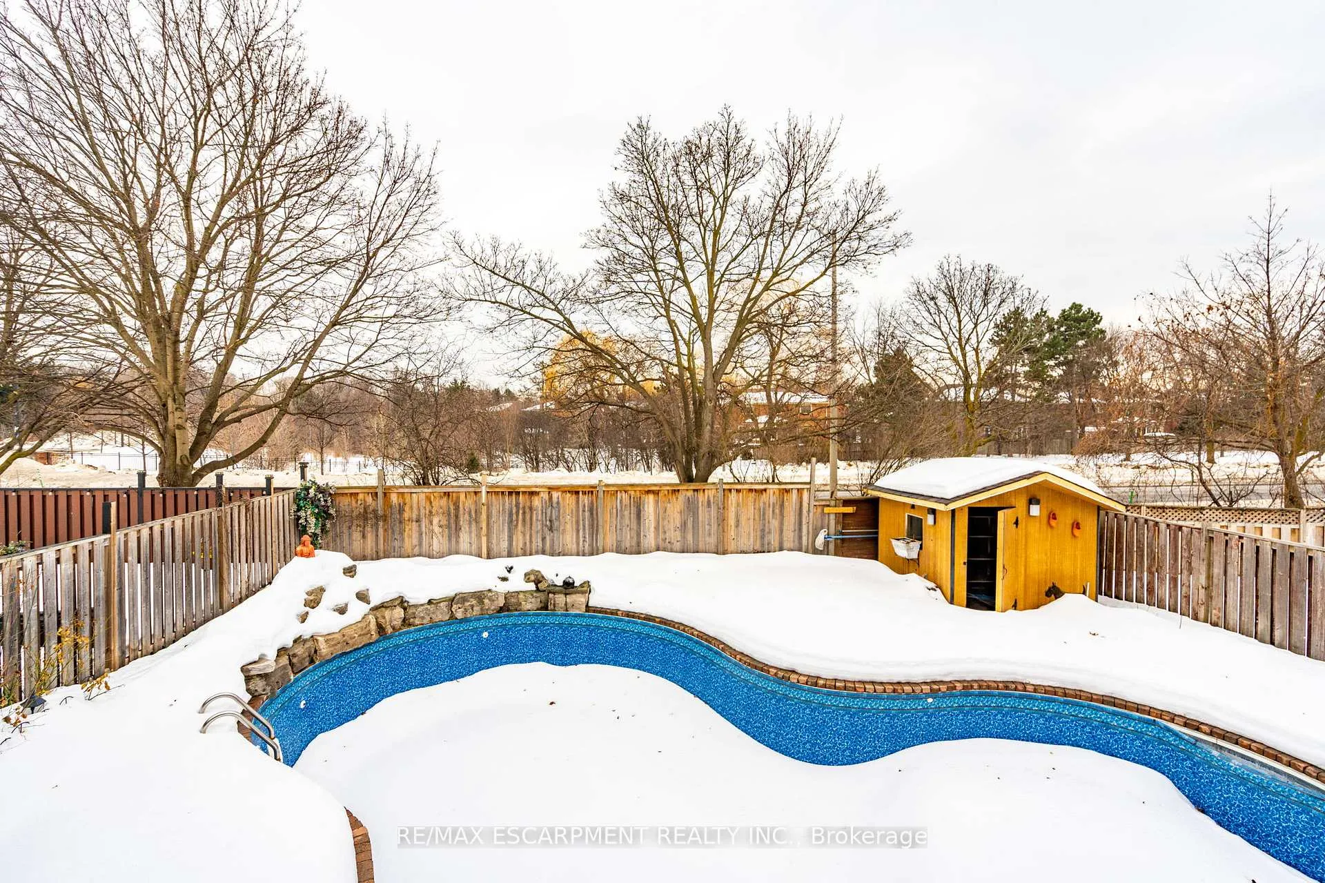 Photo 2 of 104 Lord Simcoe Drive, Brampton, Westgate — HOMEH