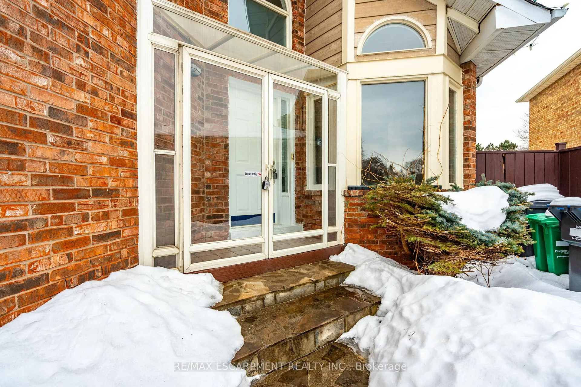 Photo 3 of 104 Lord Simcoe Drive, Brampton, Westgate — HOMEH
