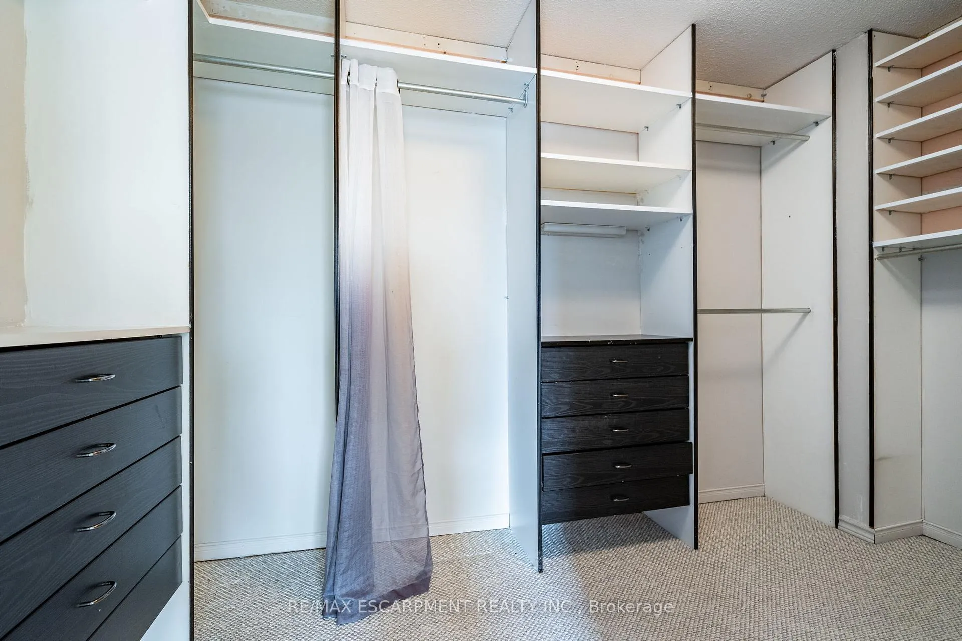 Photo 18 of 104 Lord Simcoe Drive, Brampton, Westgate — HOMEH