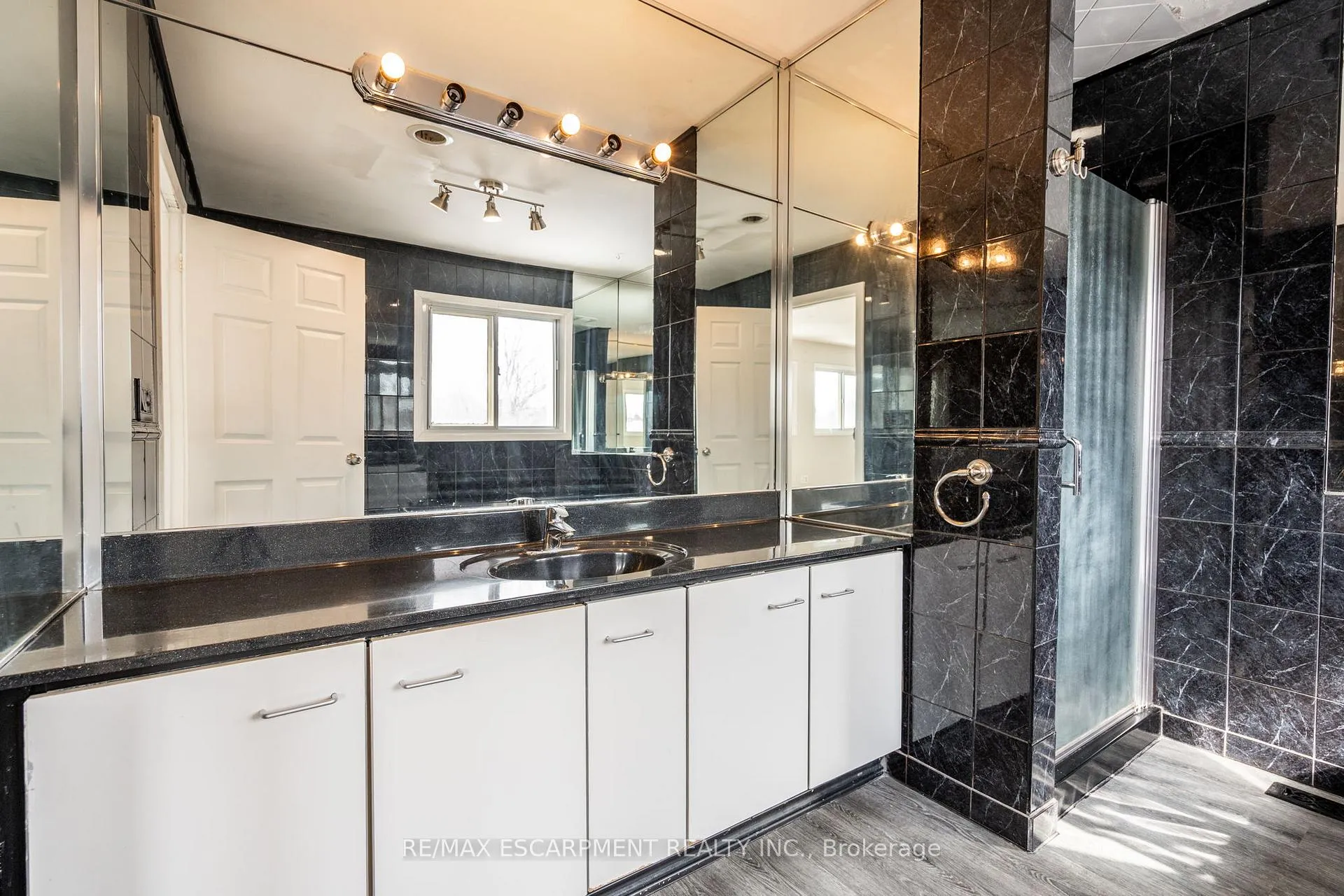 Photo 19 of 104 Lord Simcoe Drive, Brampton, Westgate — HOMEH