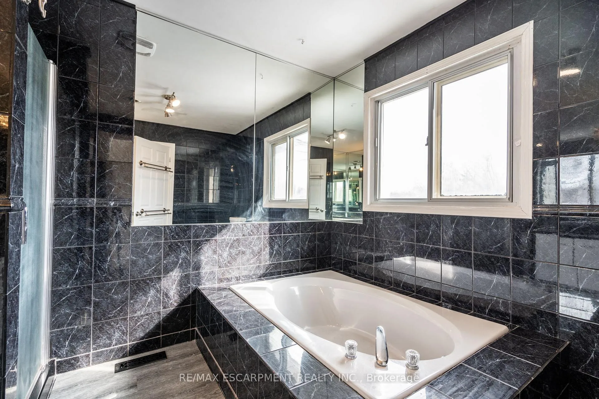 Photo 20 of 104 Lord Simcoe Drive, Brampton, Westgate — HOMEH