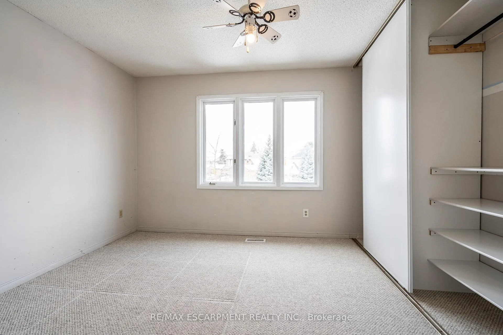 Photo 25 of 104 Lord Simcoe Drive, Brampton, Westgate — HOMEH