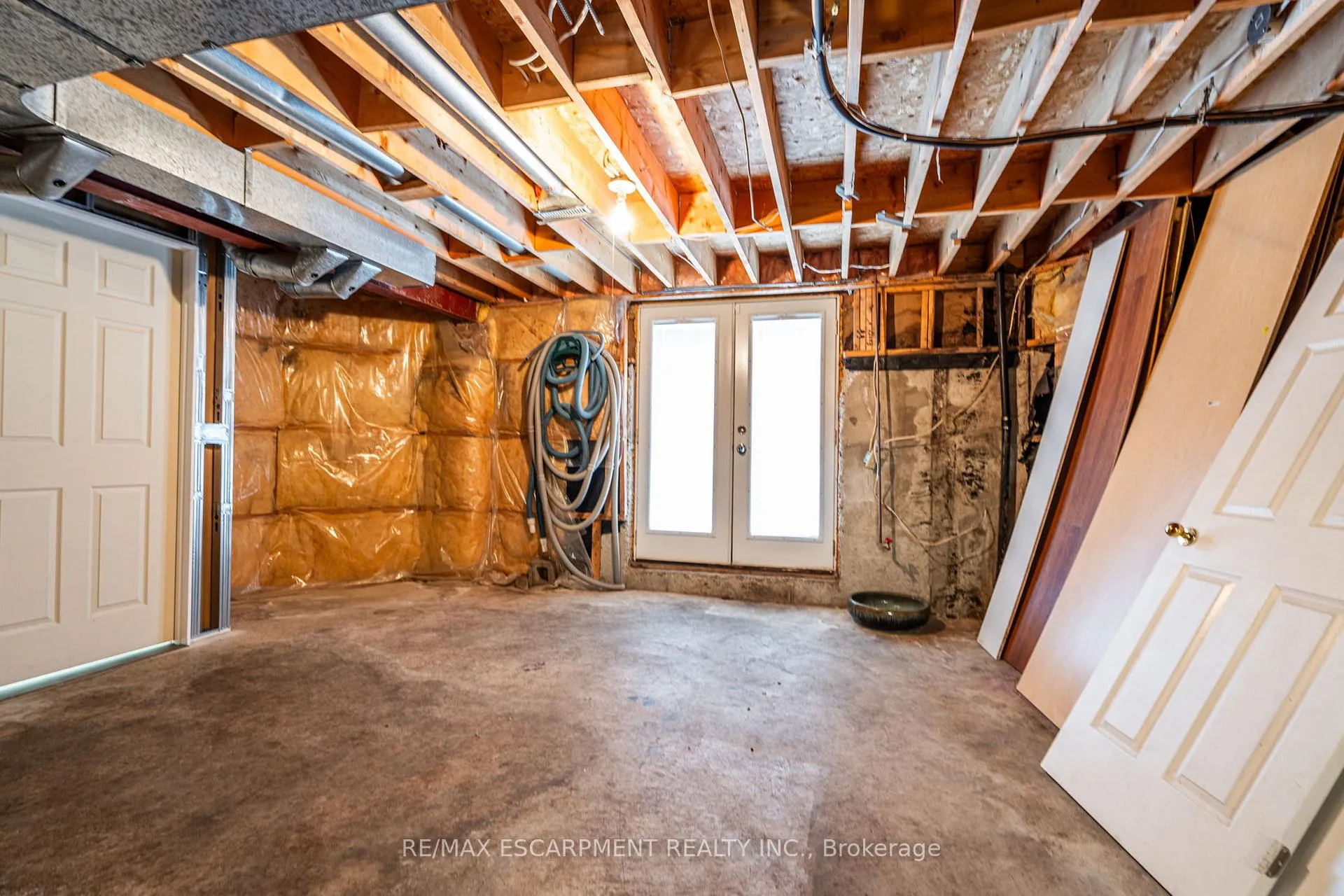 Photo 34 of 104 Lord Simcoe Drive, Brampton, Westgate — HOMEH