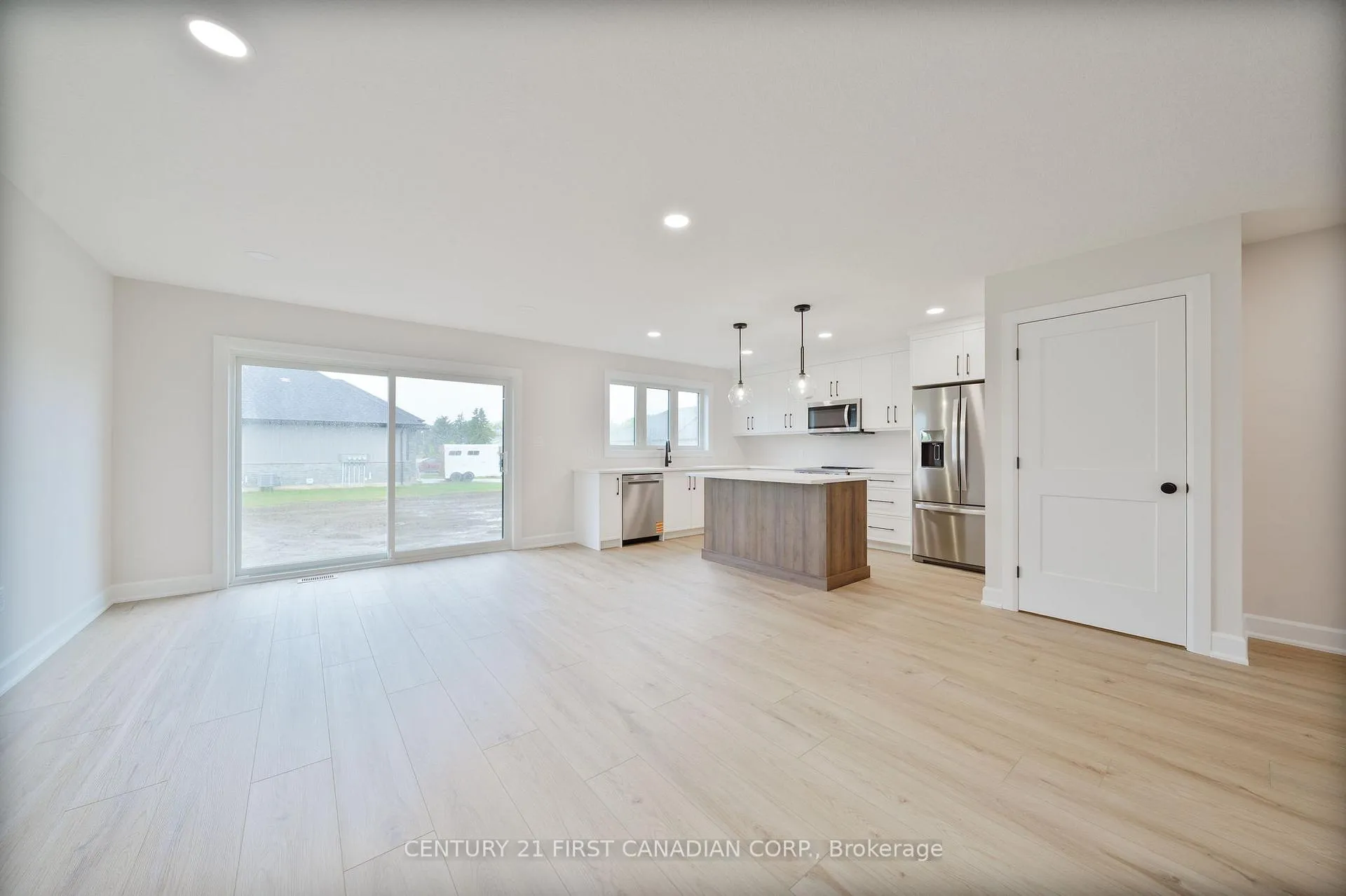 Photo 6 of 649 Ketter Way, Plympton-Wyoming, Plympton Wyoming — HOMEH