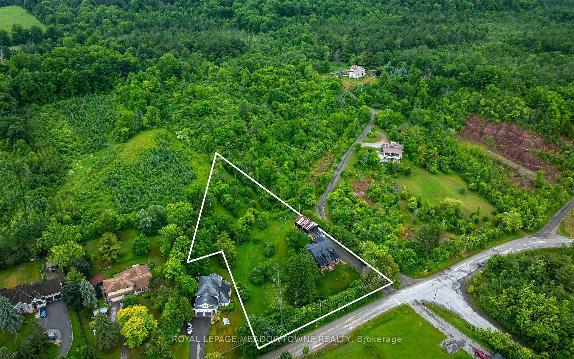 Photo 5 of 13394 Tenth Line, Halton Hills, Rural Halton Hills — HOMEH
