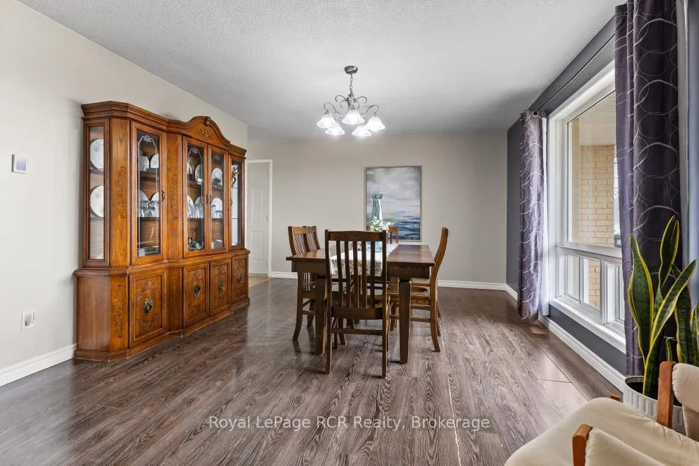Photo 10 of 8008 Wellington Road 7, Mapleton, Rural Mapleton — HOMEH