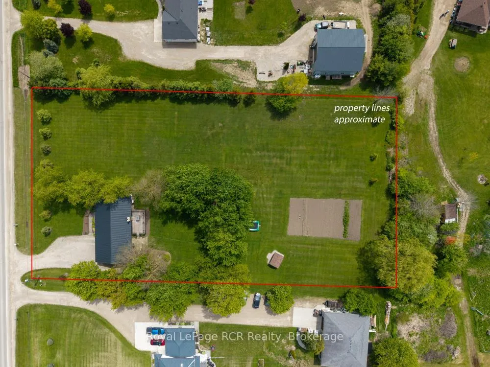 Photo 45 of 8008 Wellington Road 7, Mapleton, Rural Mapleton — HOMEH