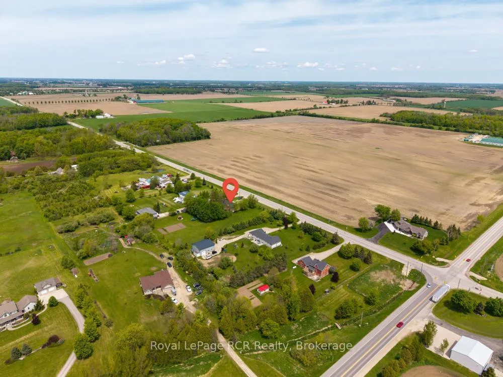 Photo 48 of 8008 Wellington Road 7, Mapleton, Rural Mapleton — HOMEH